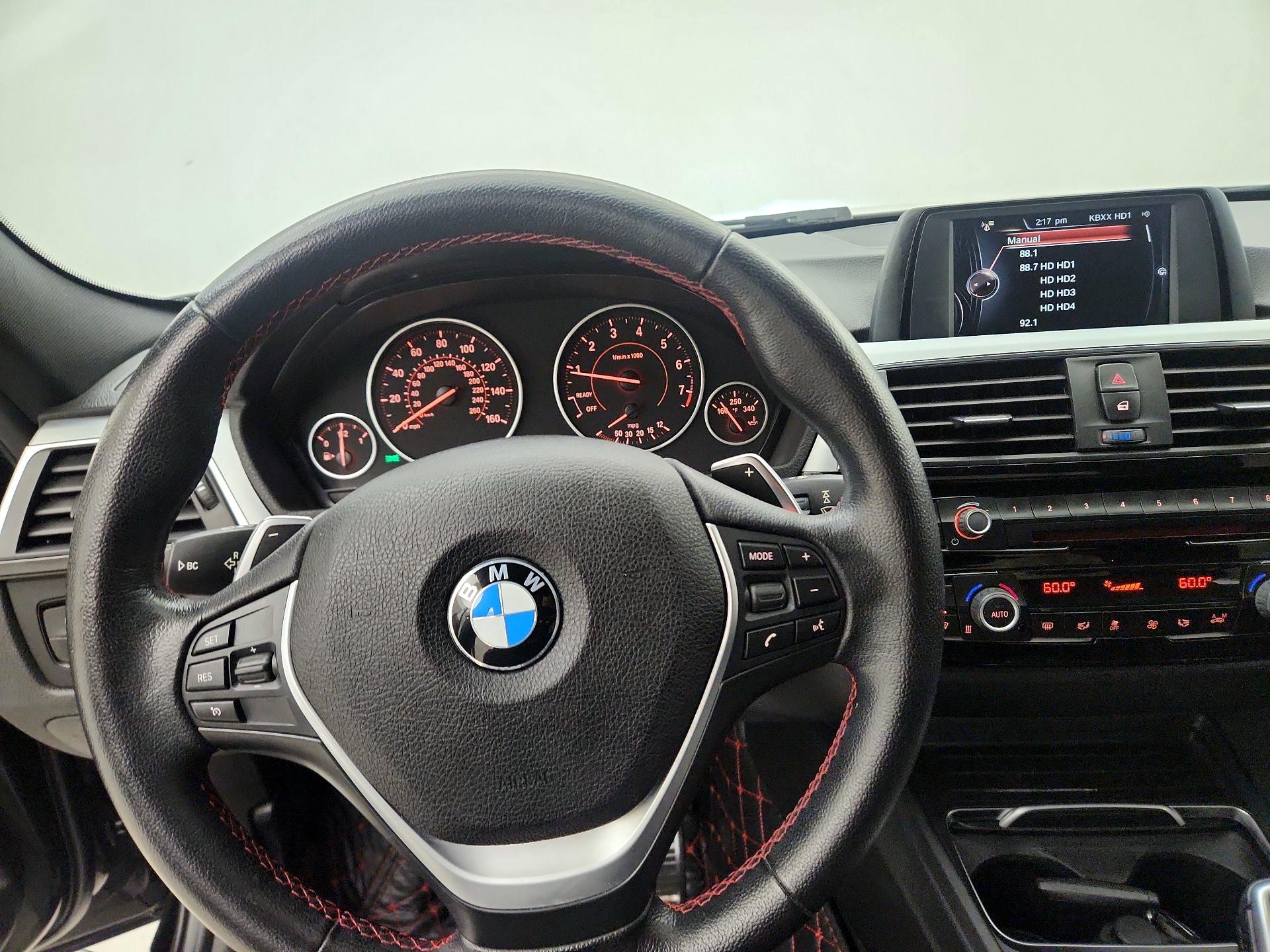 Thumbnail: 2016 BMW 3 Series - 10