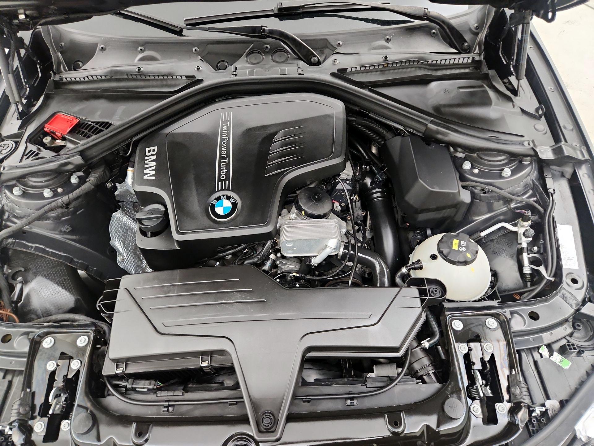 Thumbnail: 2016 BMW 3 Series - 20