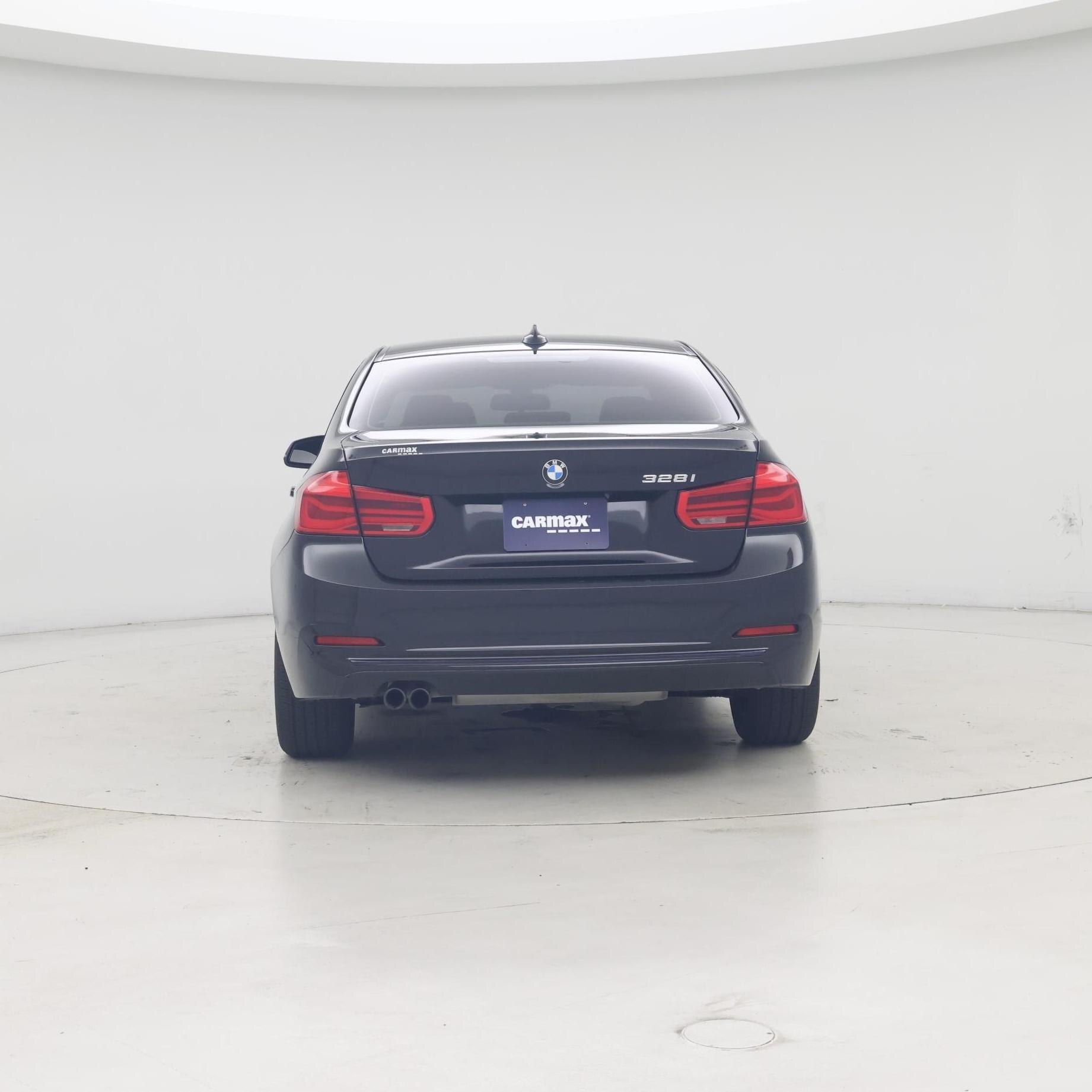 Thumbnail: 2016 BMW 3 Series - 6