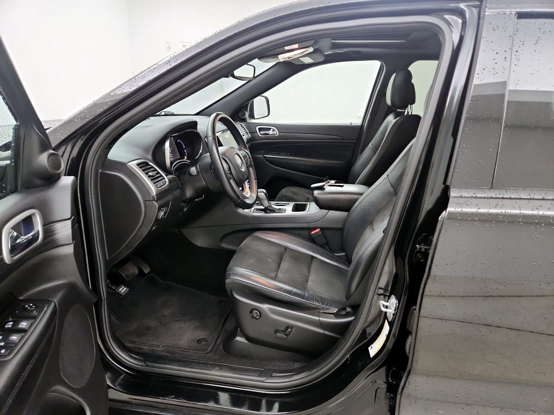 Thumbnail: 2019 Jeep Grand Cherokee - 11