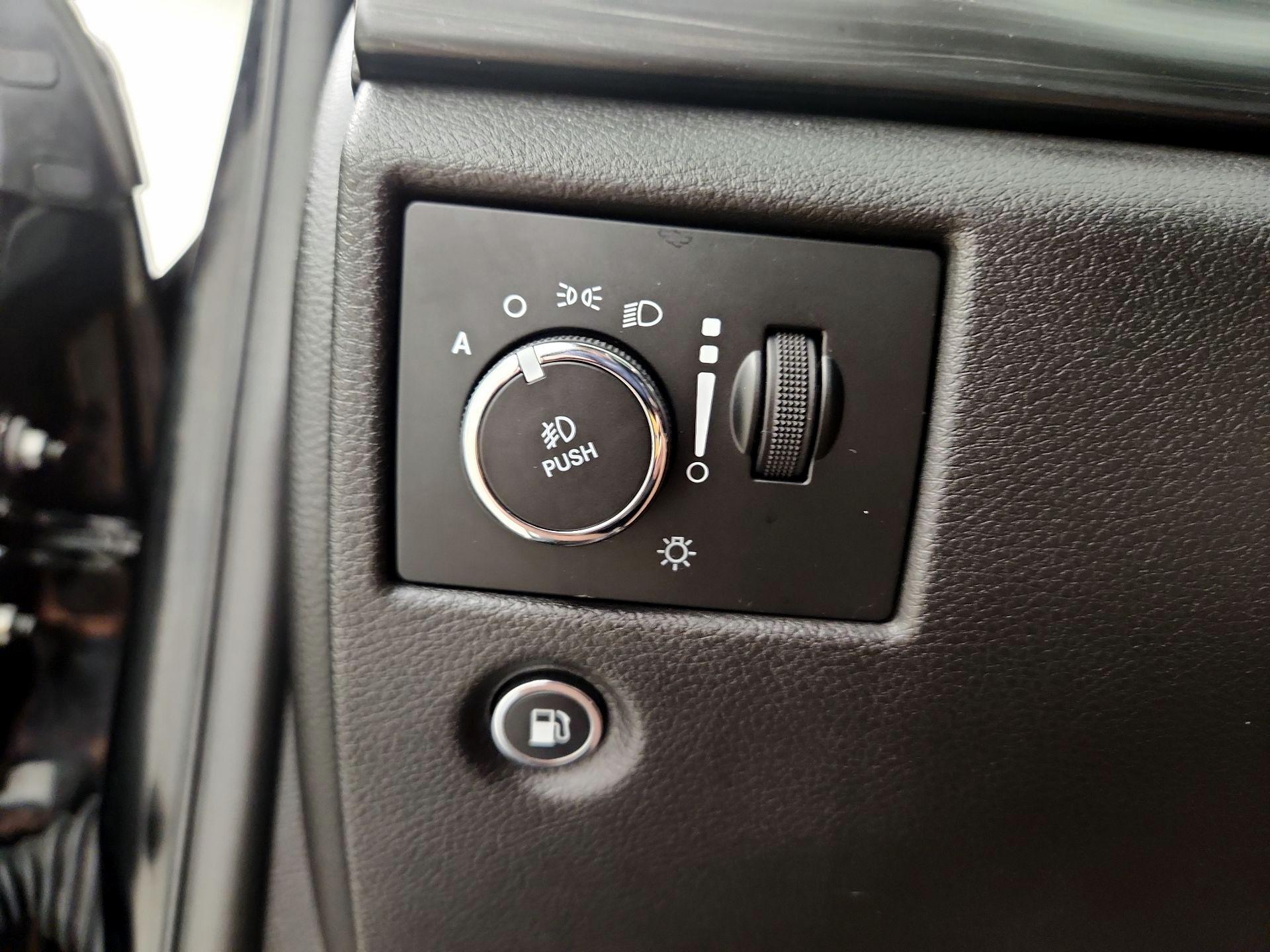 Thumbnail: 2019 Jeep Grand Cherokee - 13