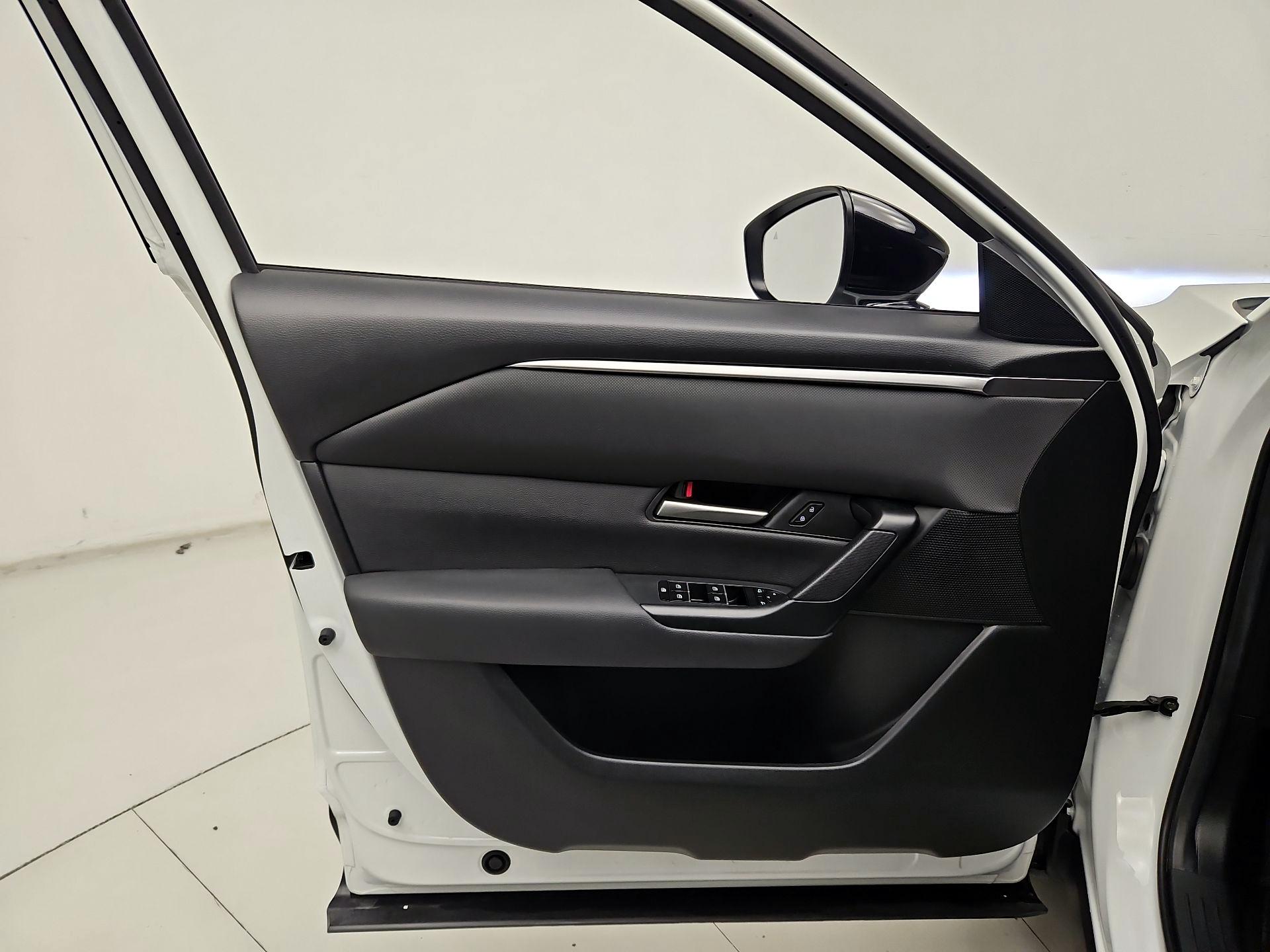 Thumbnail: 2024 Mazda CX-50 - 12