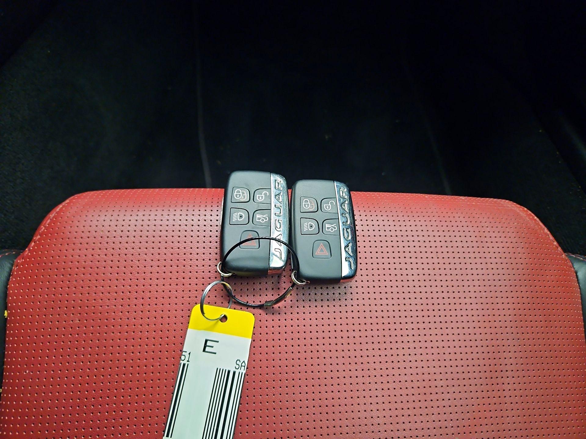 Thumbnail: 2018 Jaguar F-Type - 20