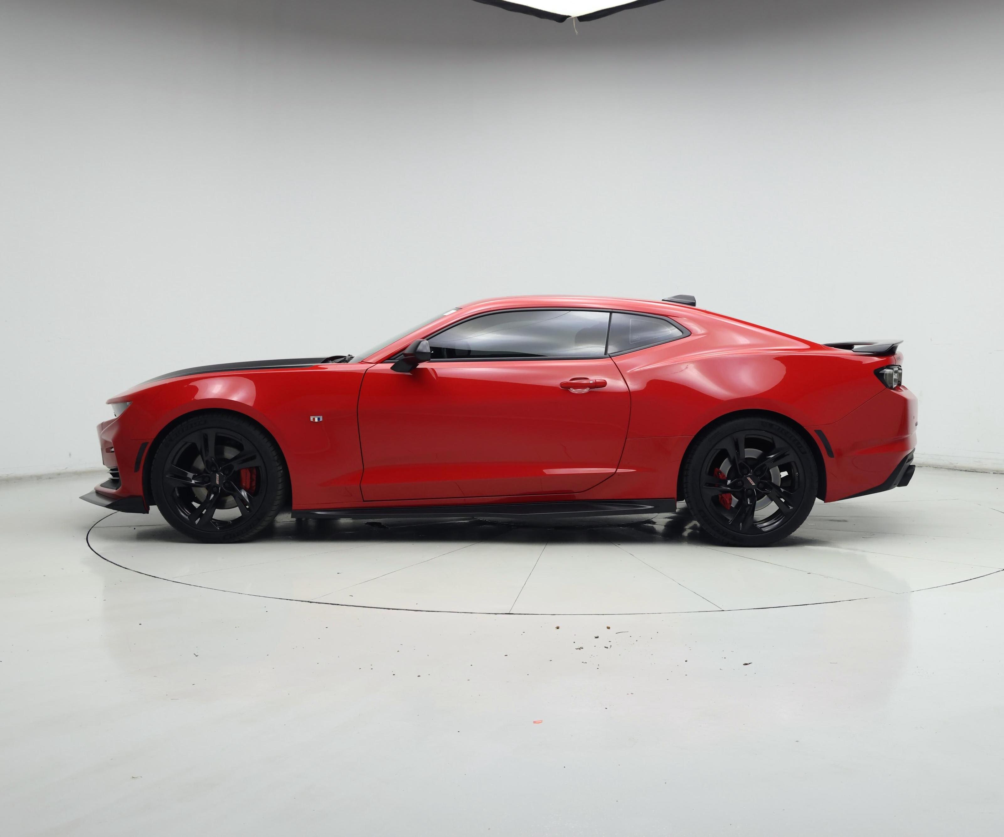 Thumbnail: 2021 Chevrolet Camaro - 3