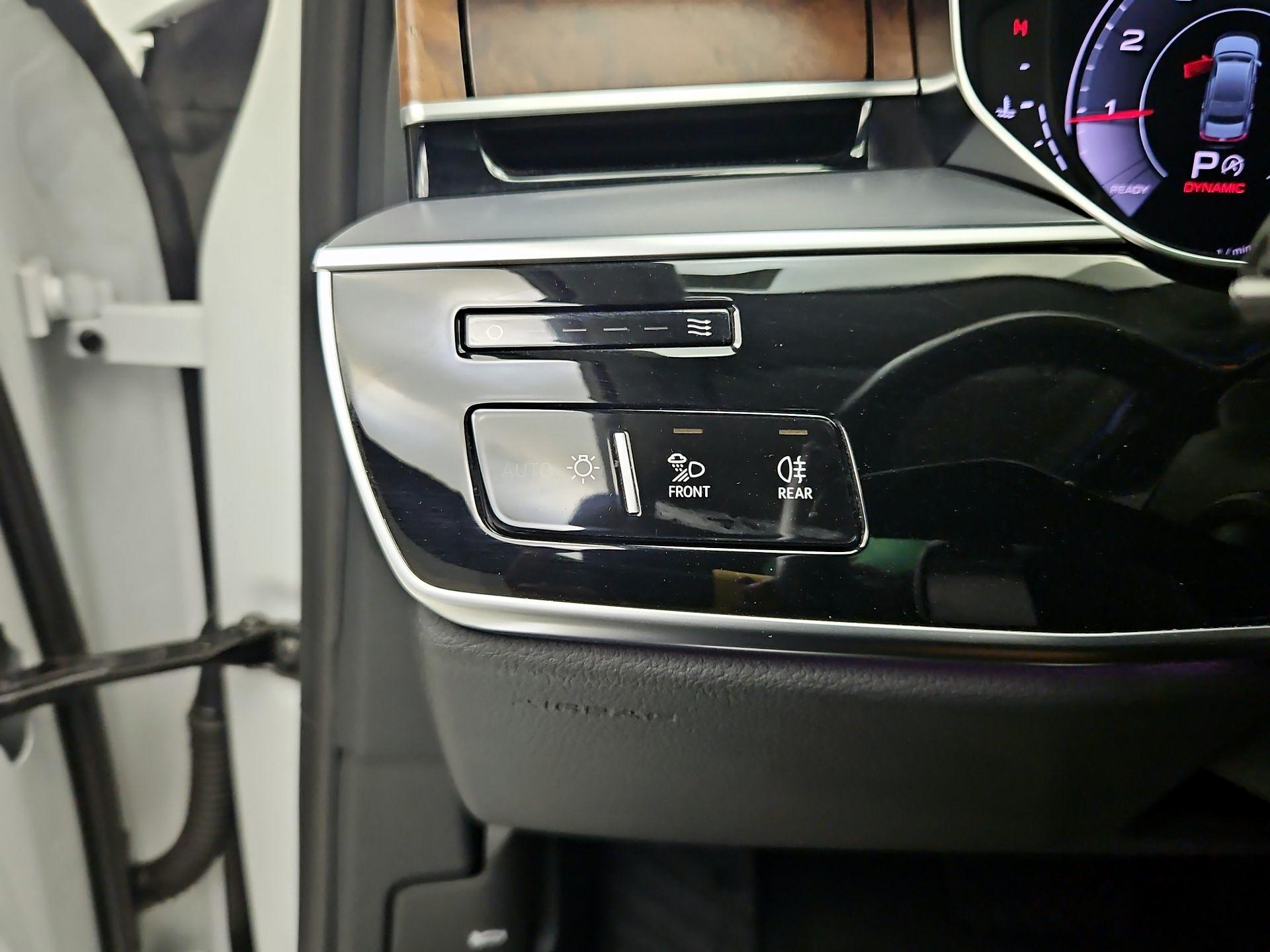 Thumbnail: 2019 Audi A8 - 13