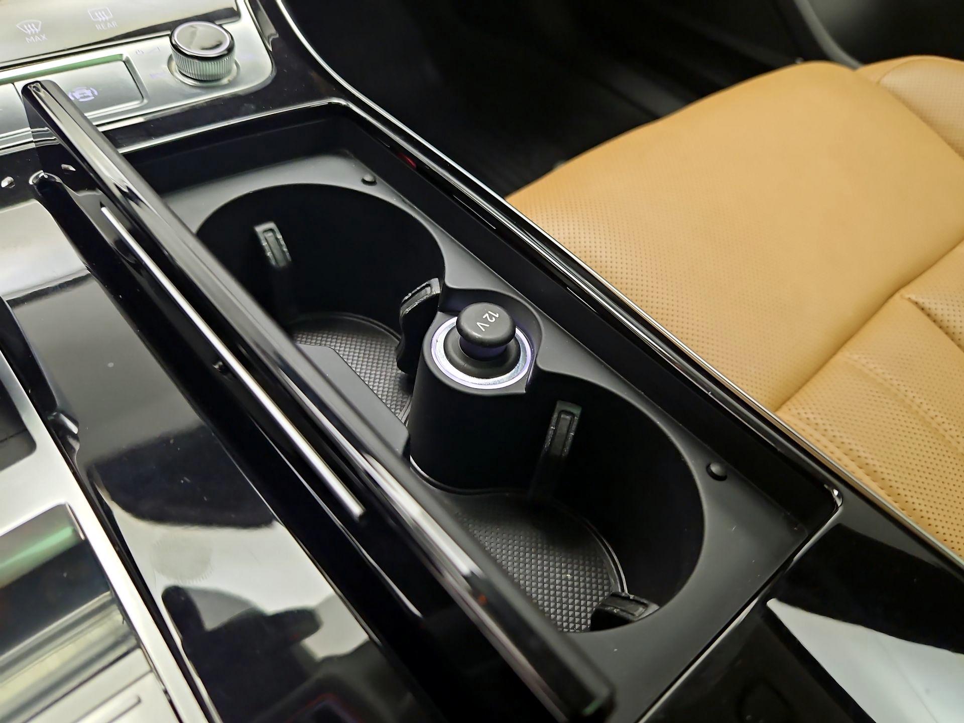 Thumbnail: 2019 Audi A8 - 19