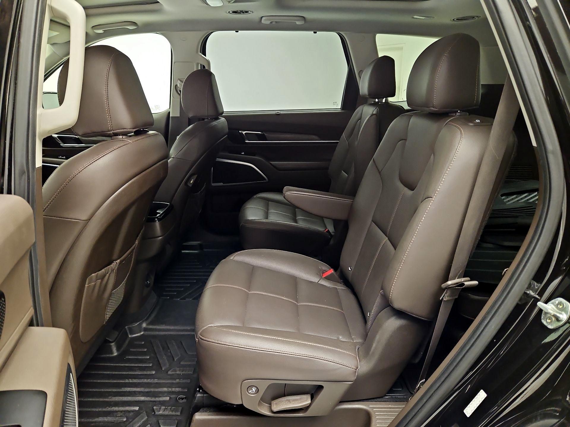 Thumbnail: 2021 Kia Telluride - 17