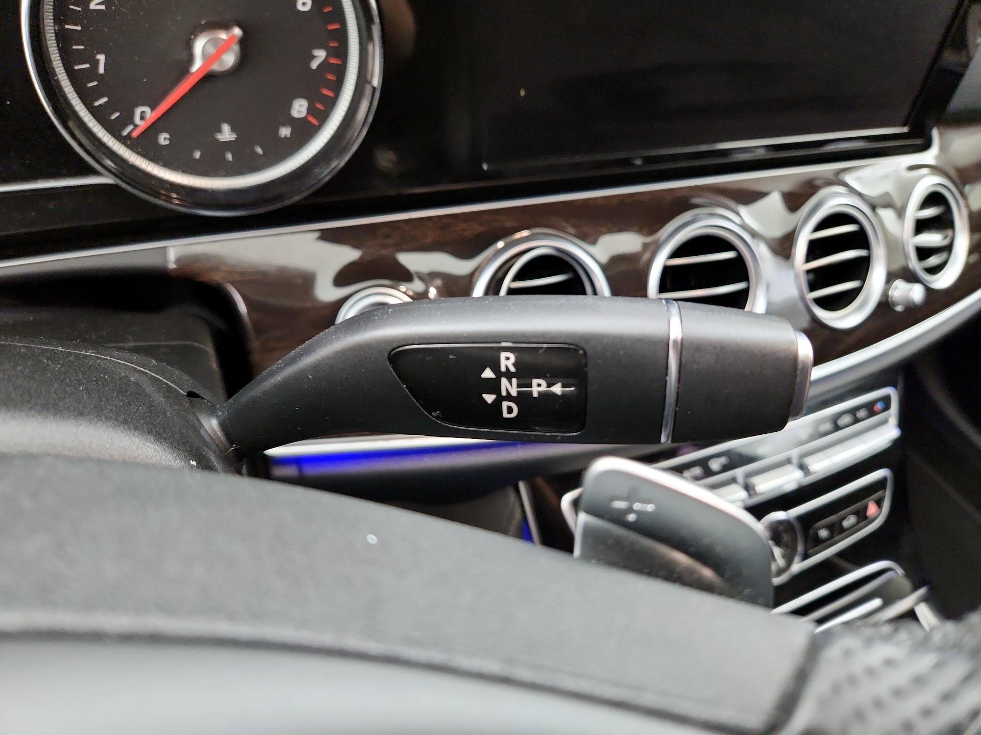 Thumbnail: 2017 Mercedes-Benz E-Class - 15