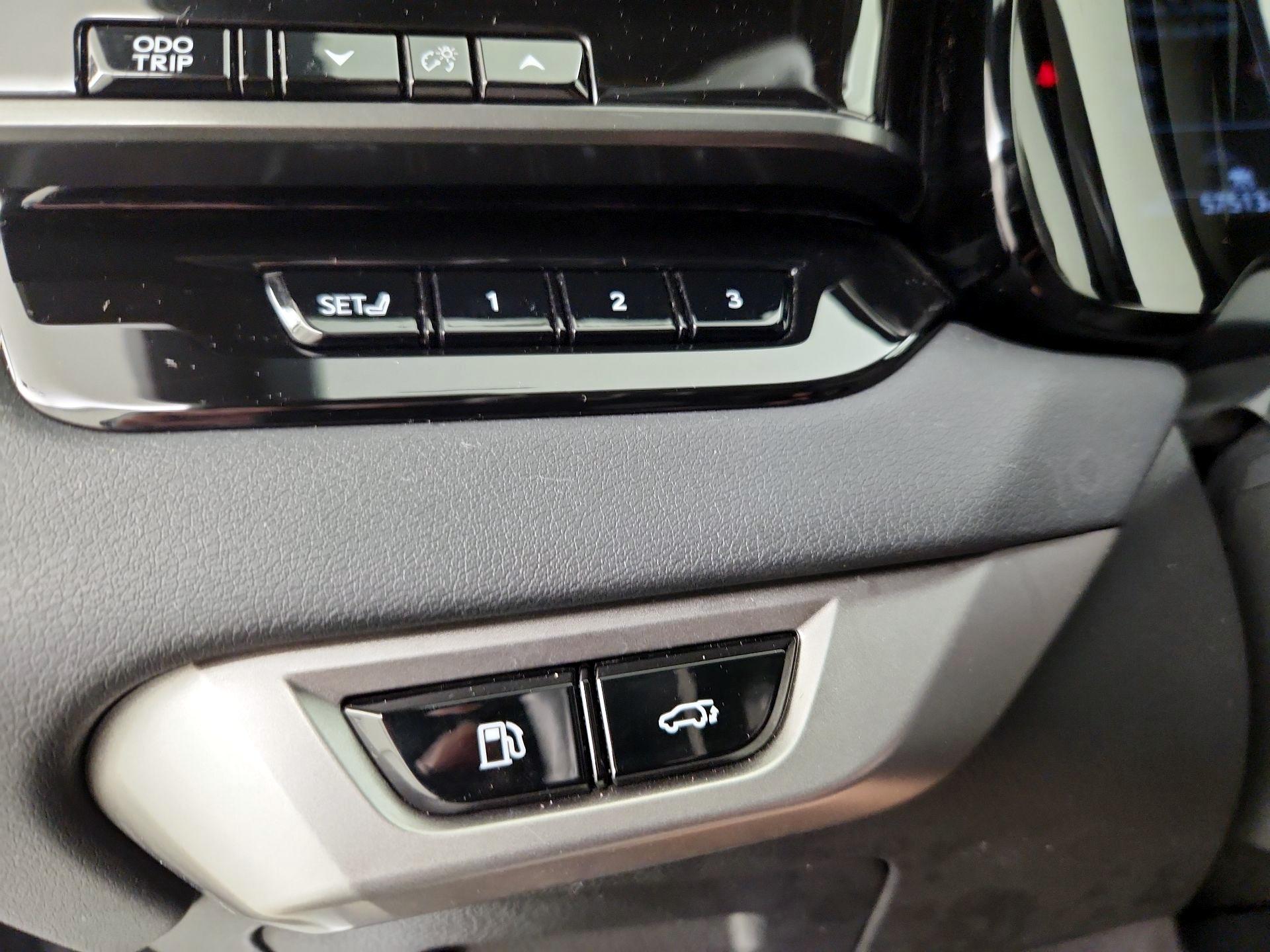 Thumbnail: 2023 Lexus RX - 13