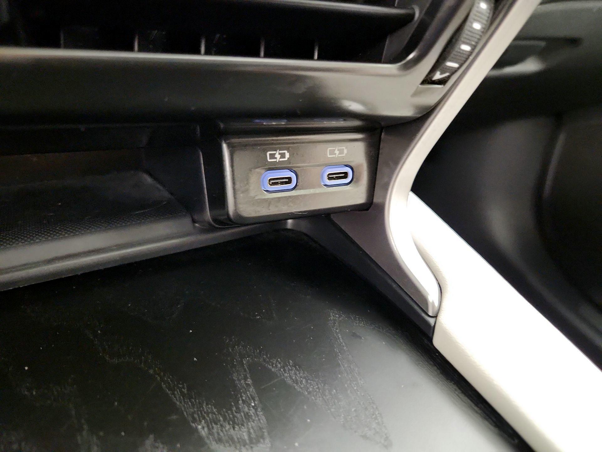 Thumbnail: 2023 Lexus RX - 18