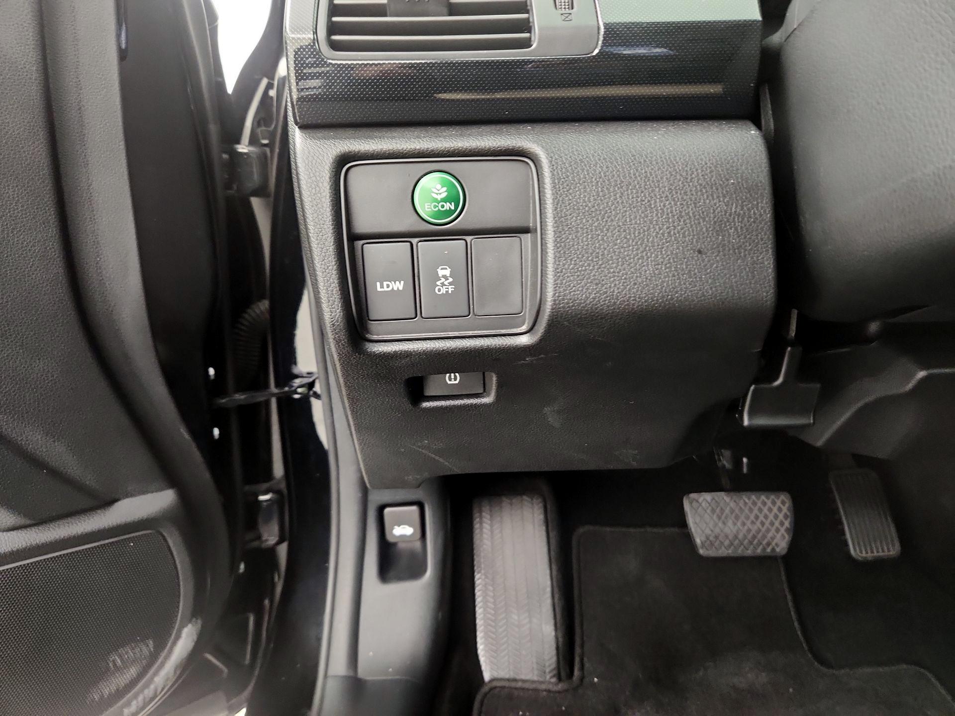 Thumbnail: 2015 Honda Accord - 11