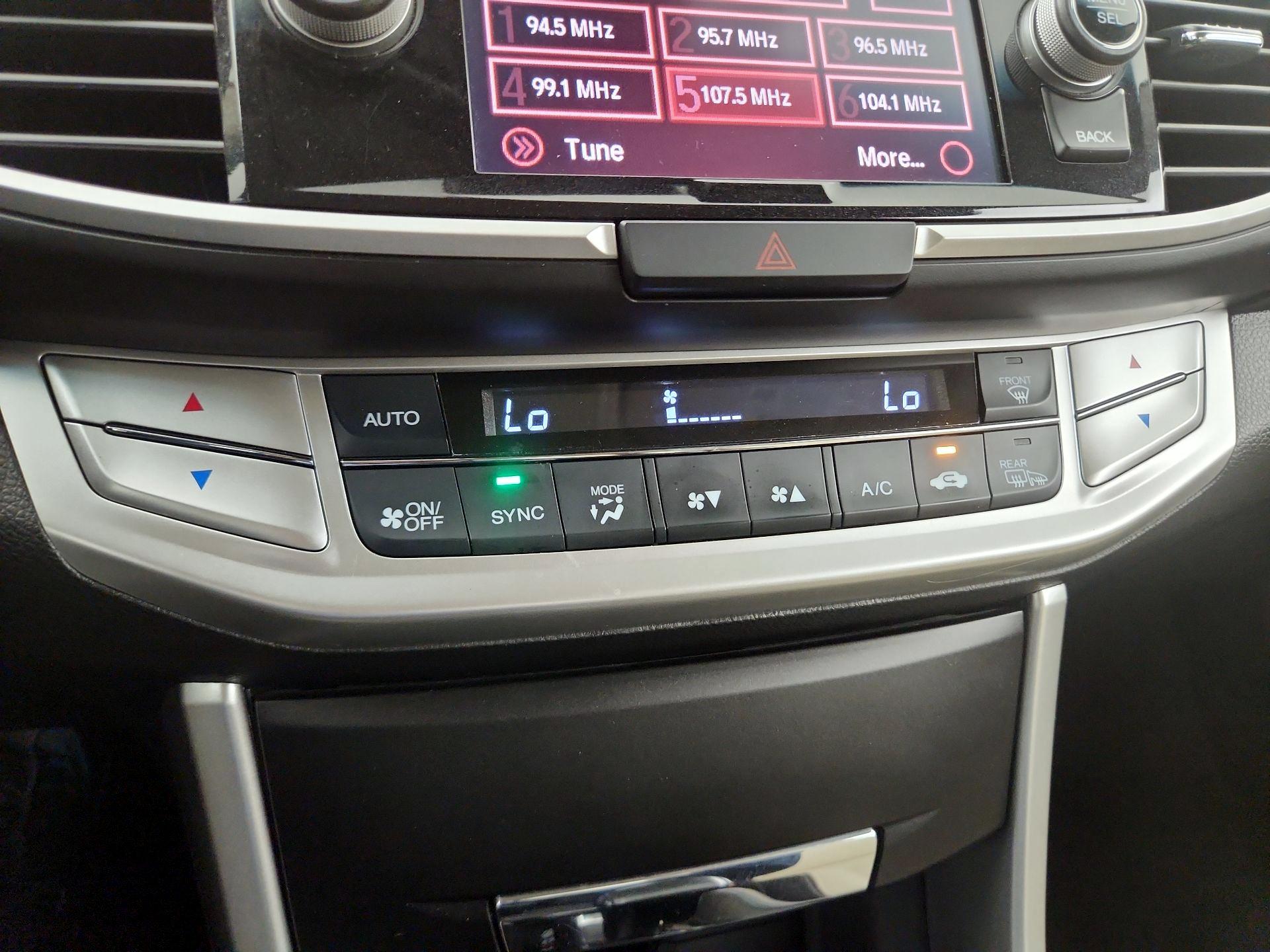 Thumbnail: 2015 Honda Accord - 14