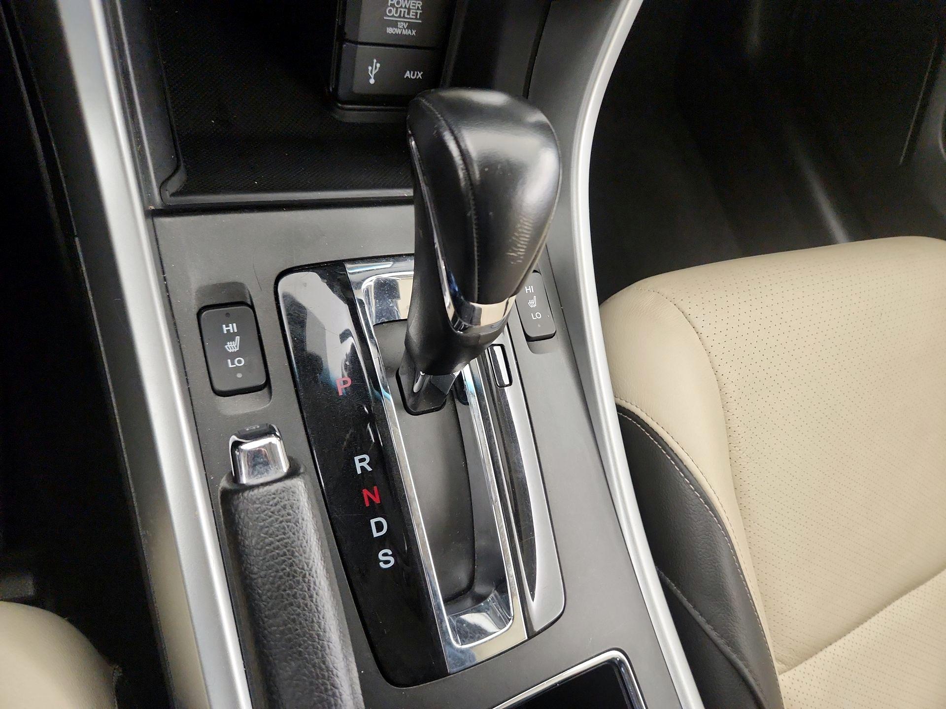 Thumbnail: 2015 Honda Accord - 15