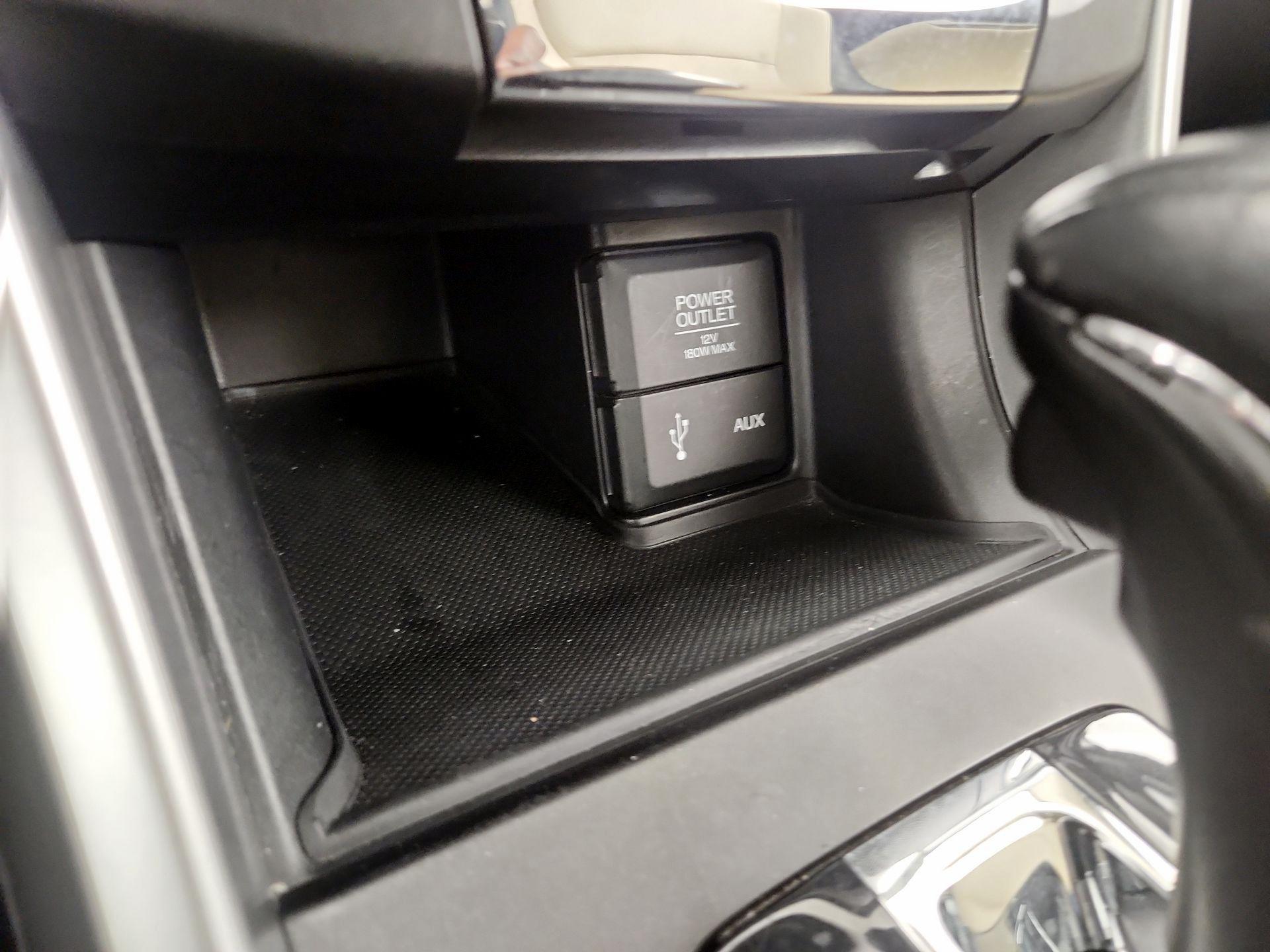 Thumbnail: 2015 Honda Accord - 16