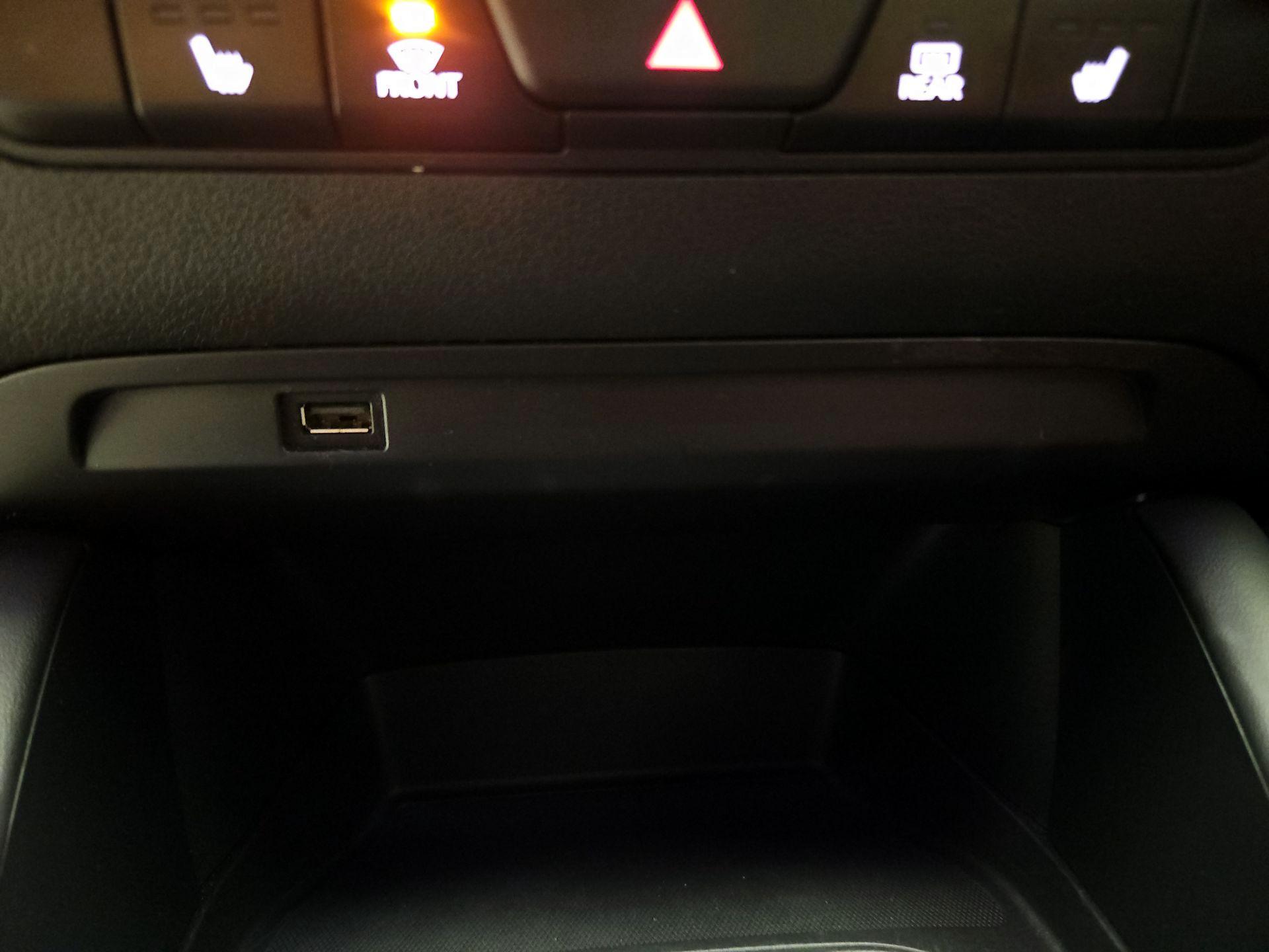 Thumbnail: 2021 Mazda Mazda3 - 18