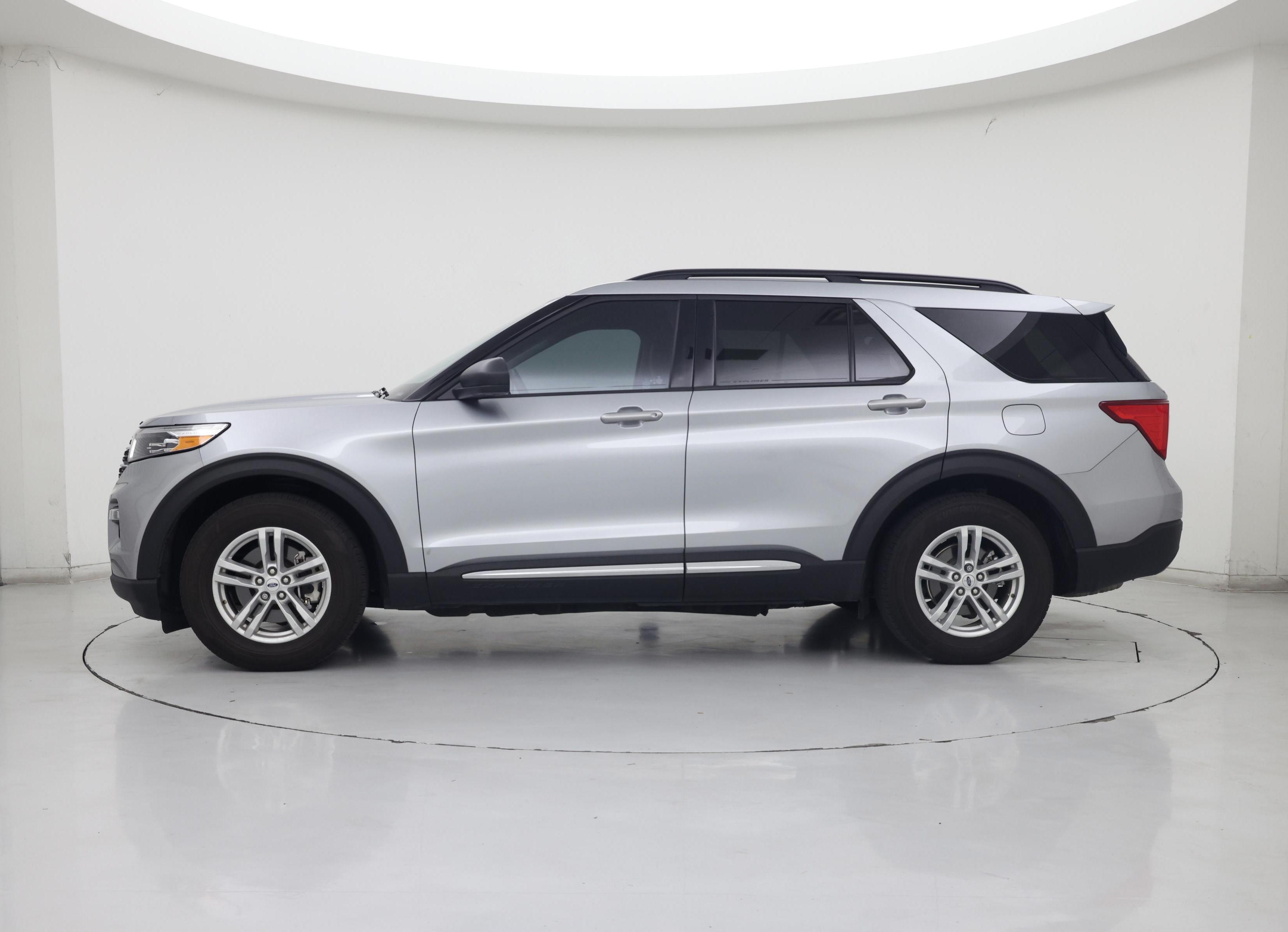 Thumbnail: 2023 Ford Explorer - 3