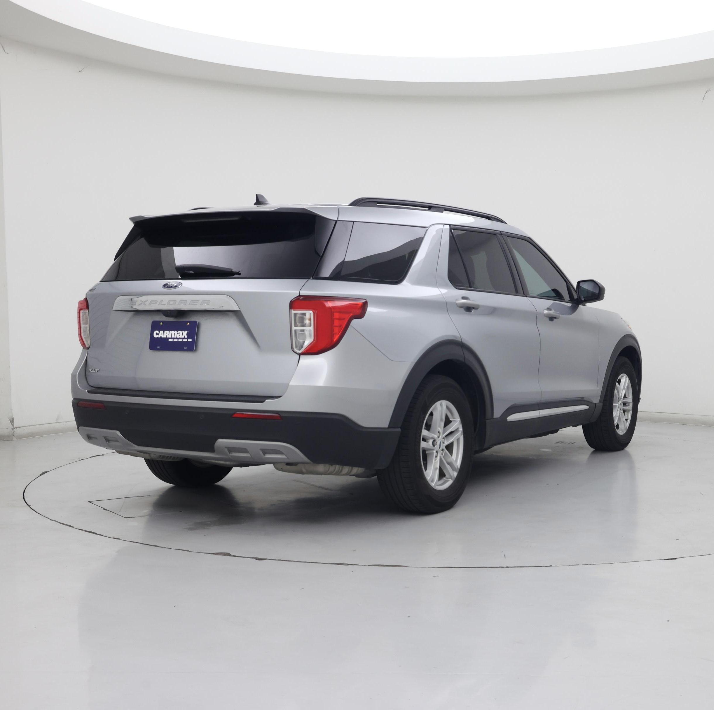Thumbnail: 2023 Ford Explorer - 8