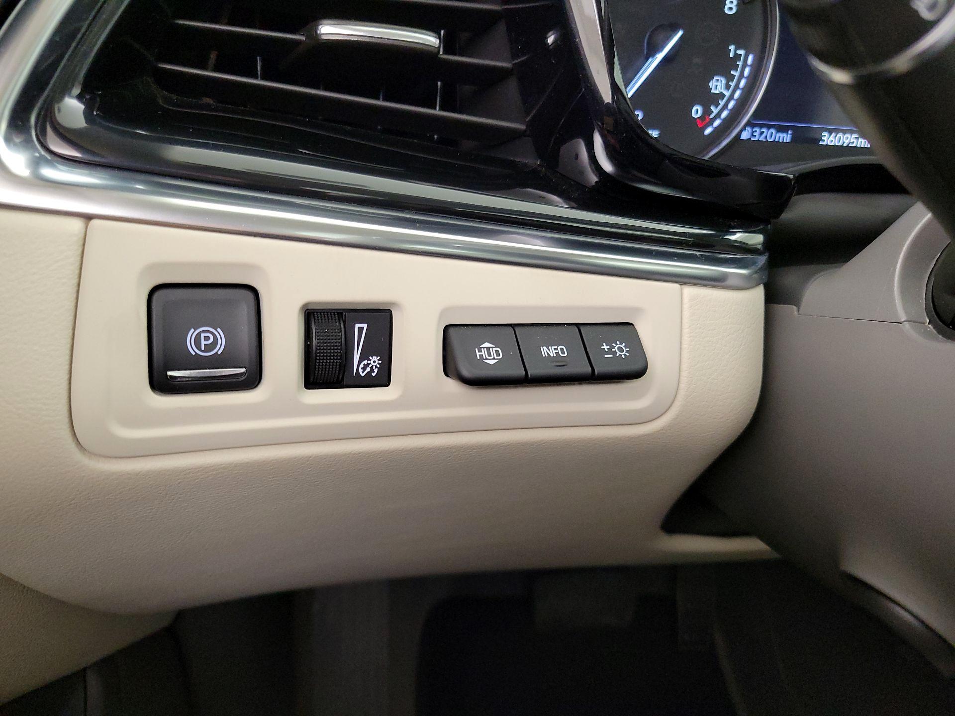 Thumbnail: 2021 Cadillac XT6 - 13