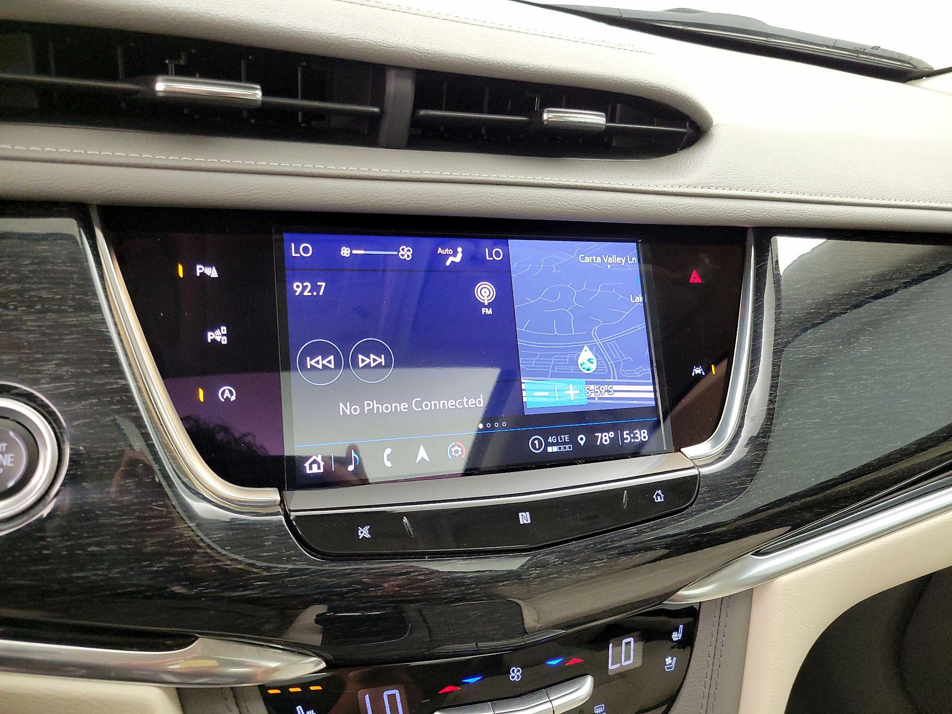 Thumbnail: 2021 Cadillac XT6 - 16