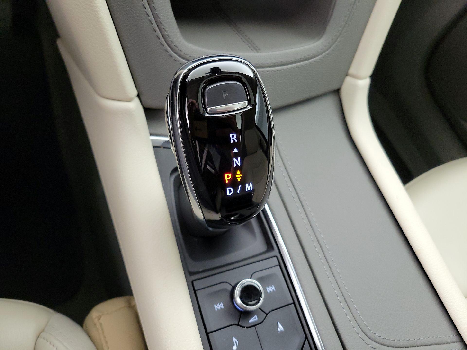 Thumbnail: 2021 Cadillac XT6 - 18
