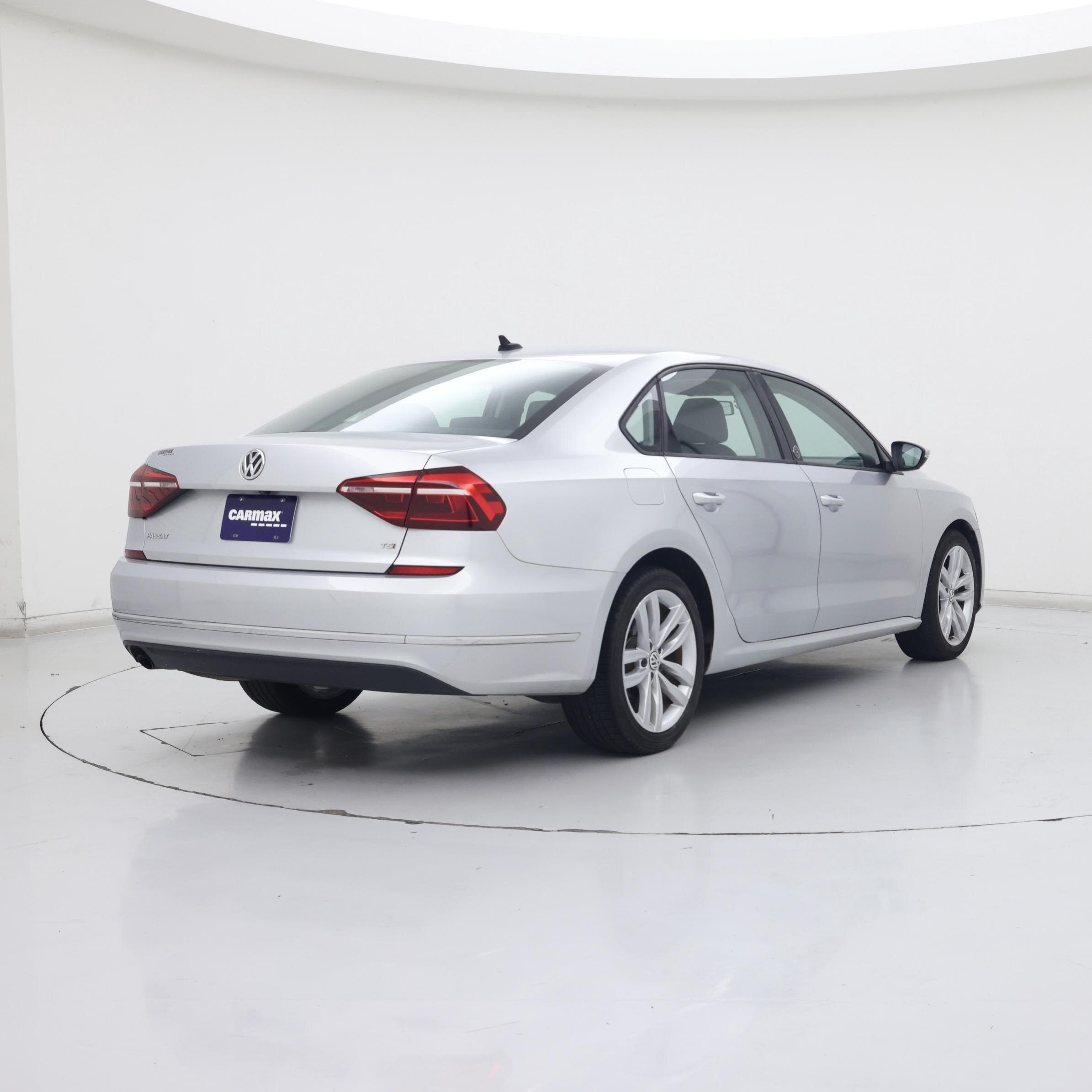 Thumbnail: 2019 Volkswagen Passat - 8