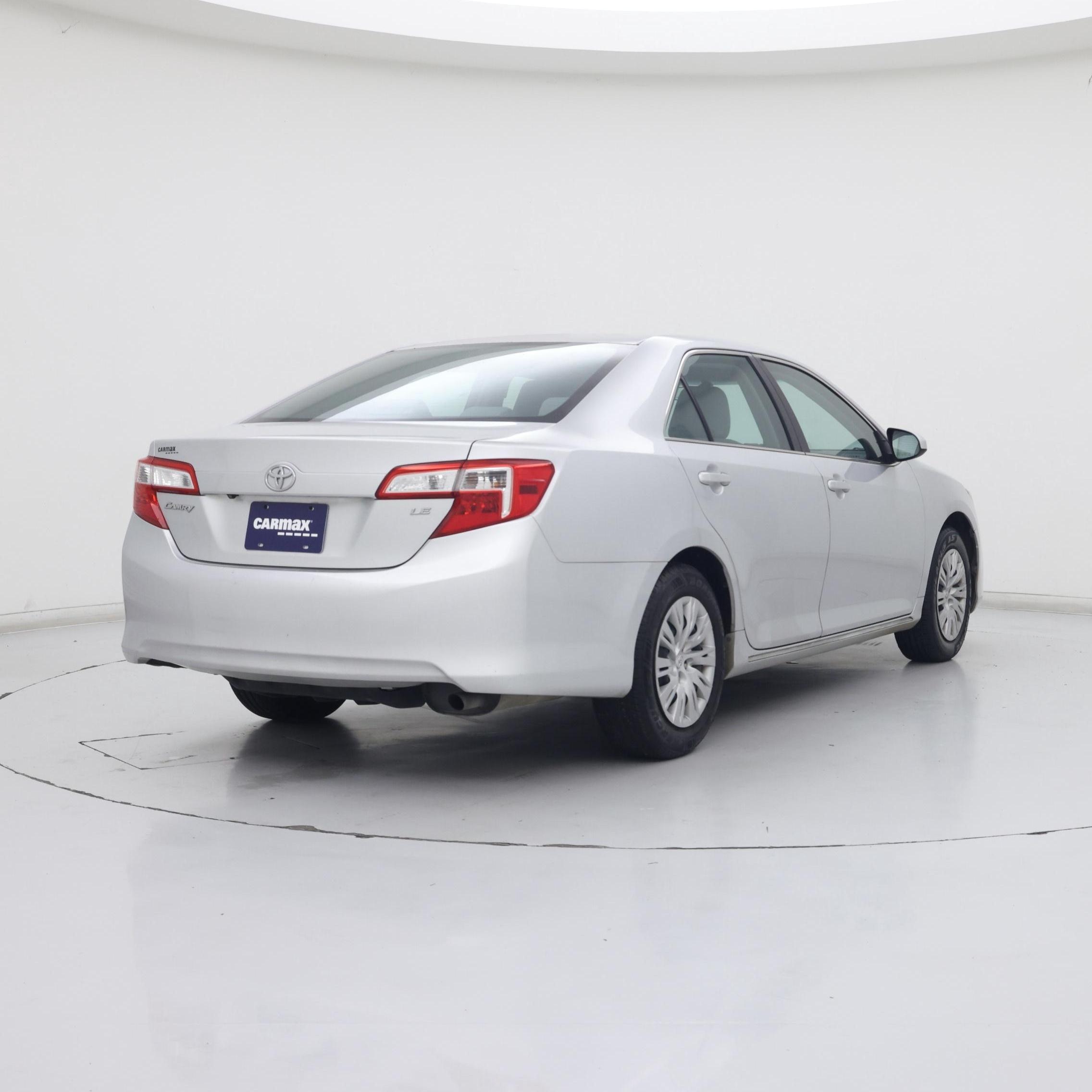 Thumbnail: 2014 Toyota Camry - 8