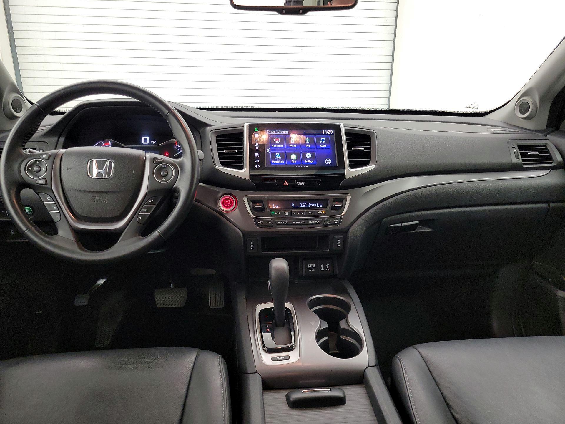 Thumbnail: 2016 Honda Pilot - 9