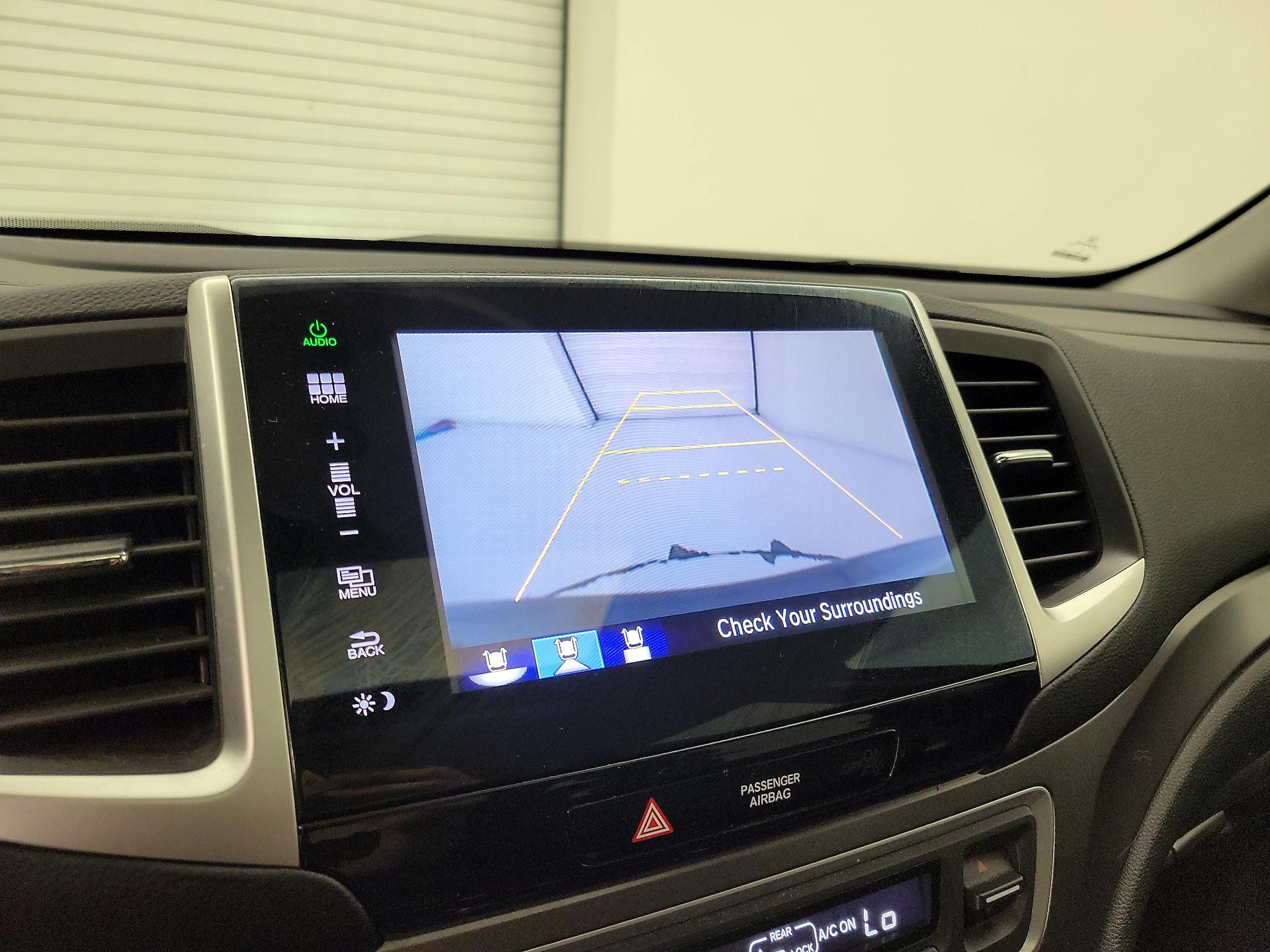 Thumbnail: 2016 Honda Pilot - 14