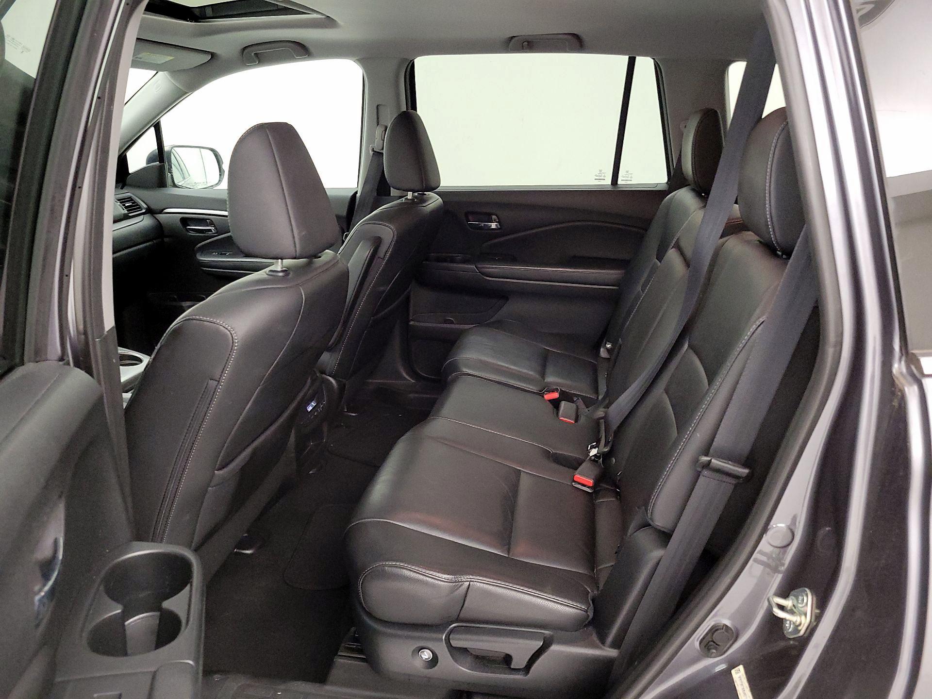Thumbnail: 2016 Honda Pilot - 20