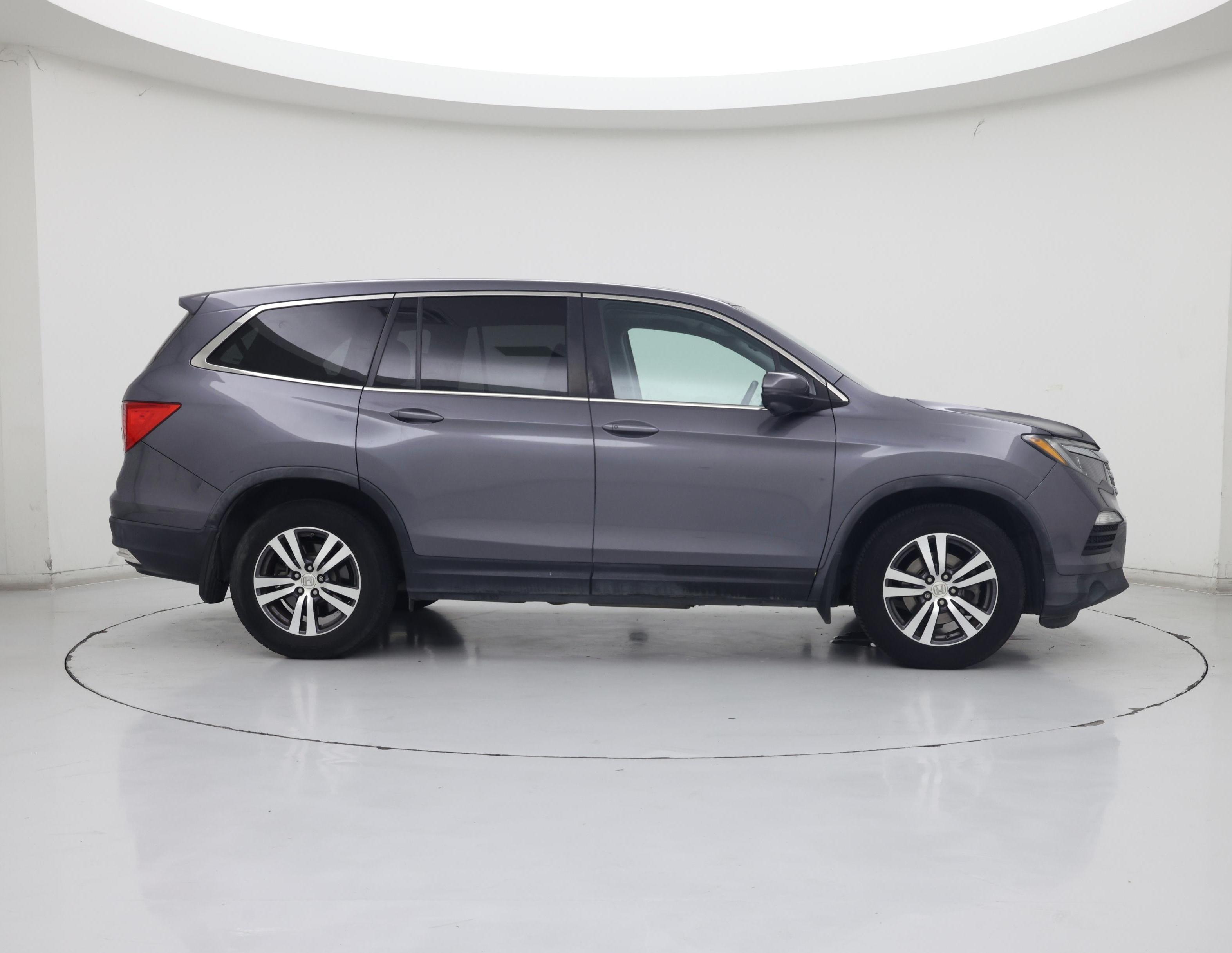 Thumbnail: 2016 Honda Pilot - 7