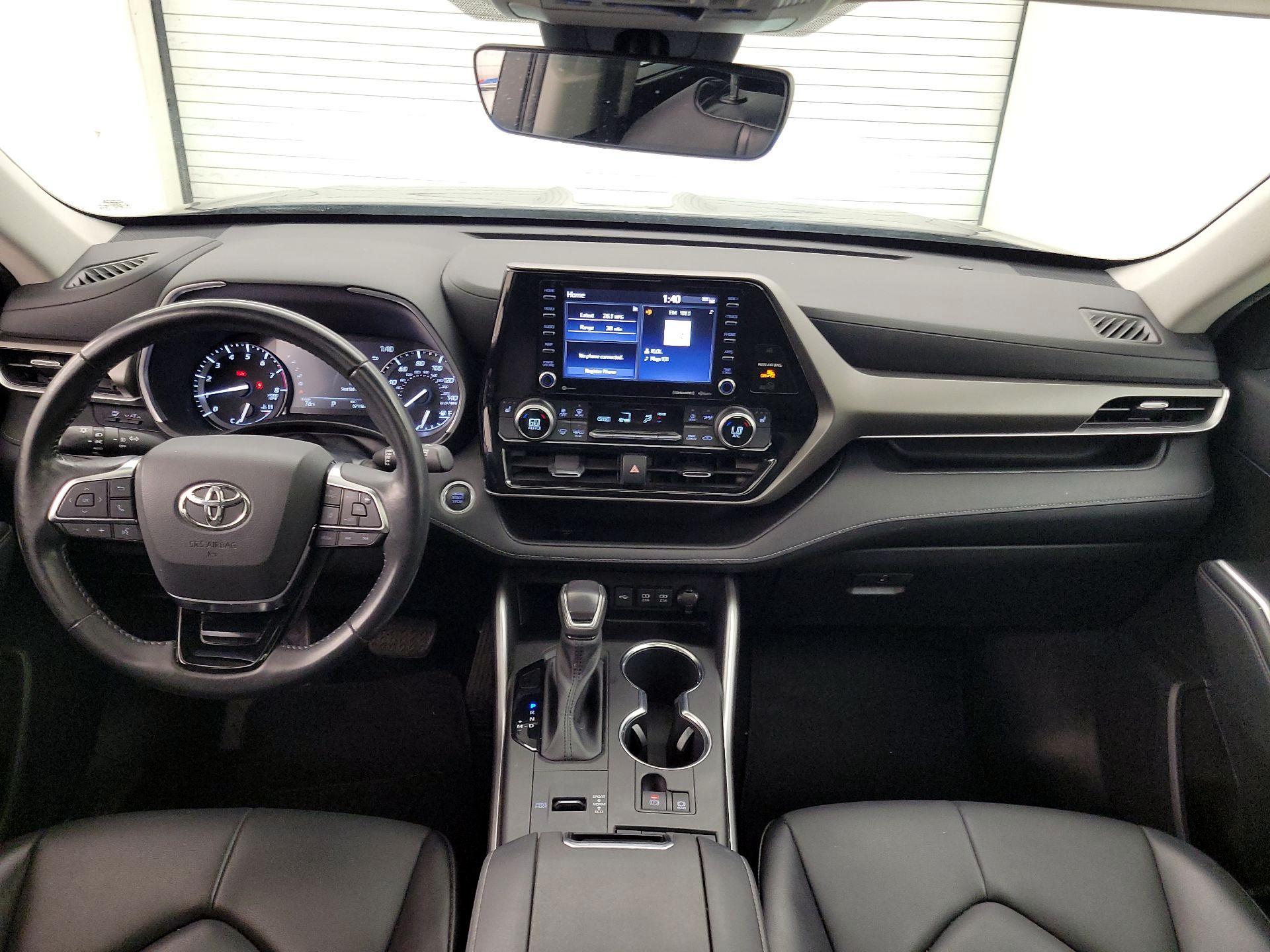 Thumbnail: 2021 Toyota Highlander - 9
