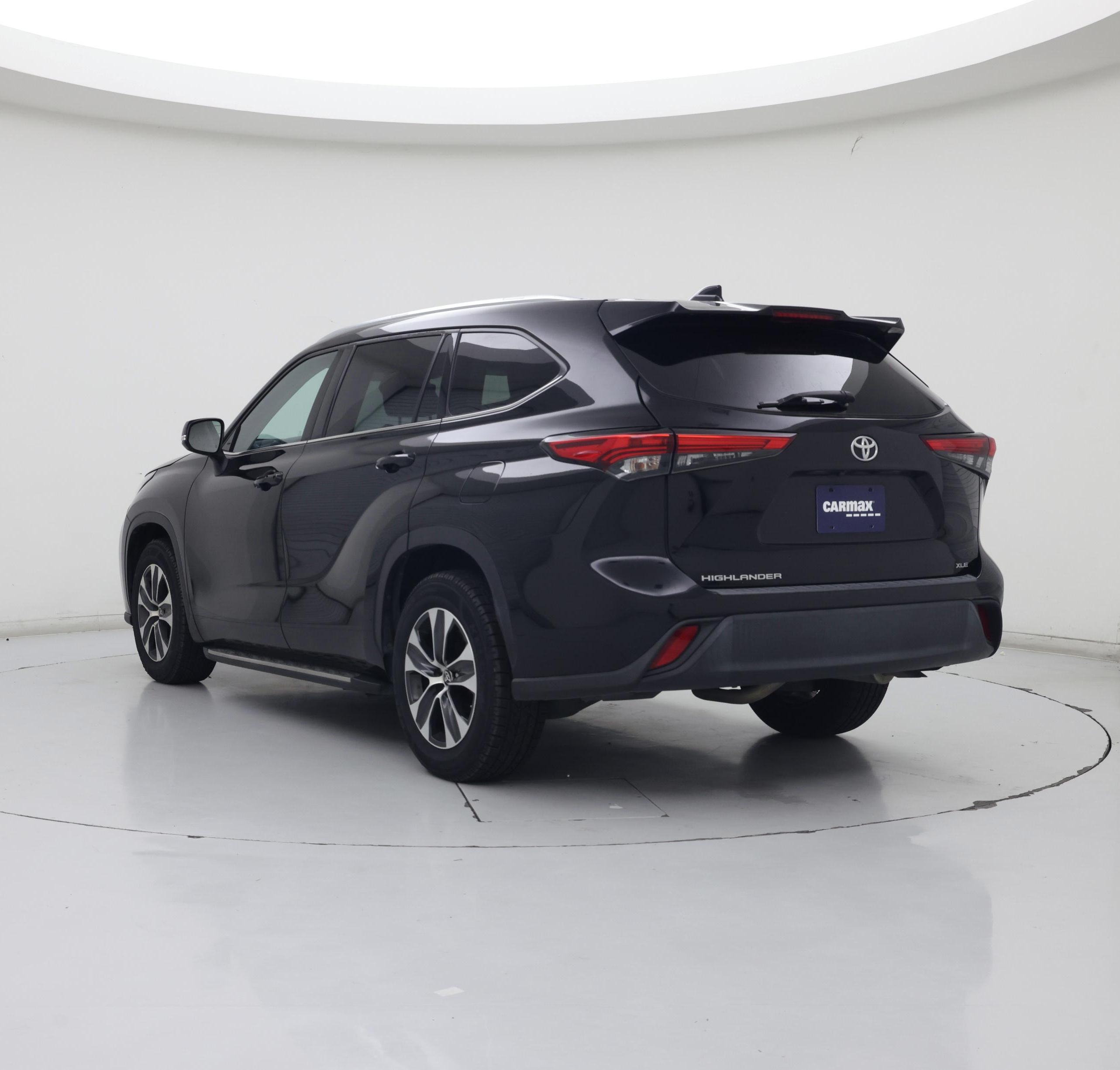 Thumbnail: 2021 Toyota Highlander - 2