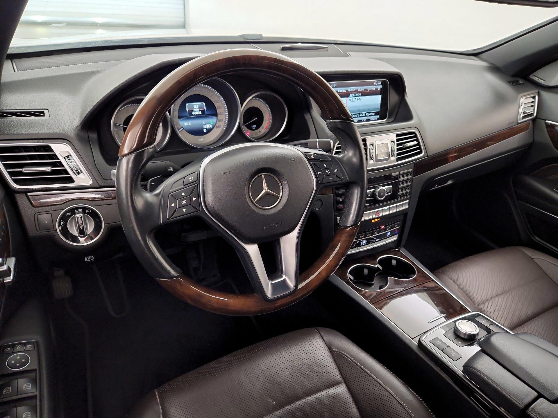 Thumbnail: 2015 Mercedes-Benz E-Class - 9
