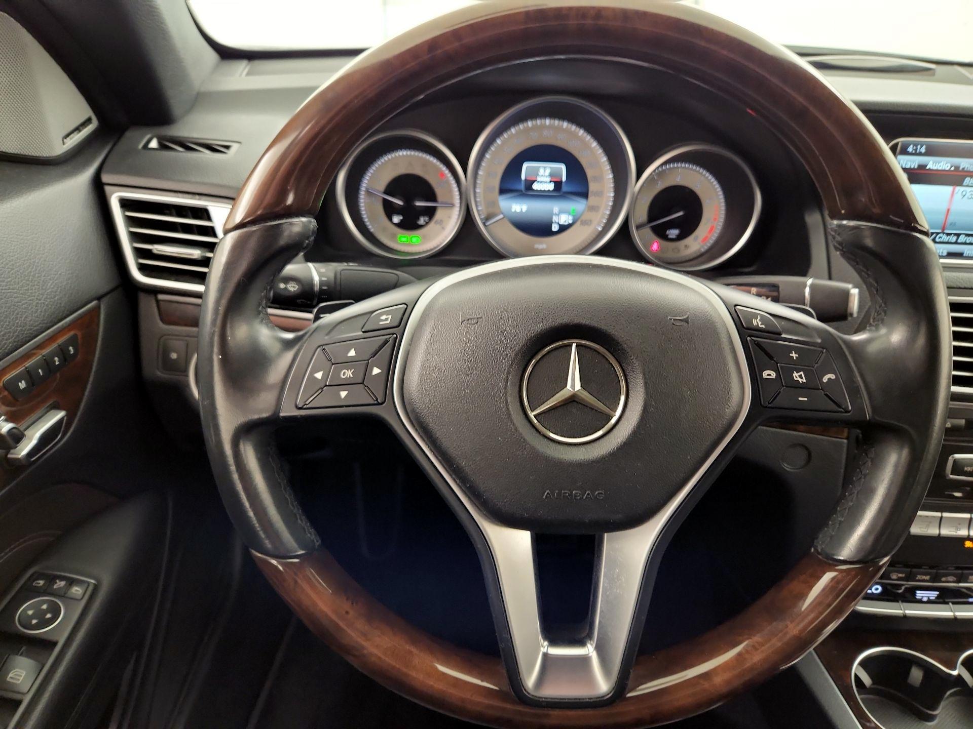 Thumbnail: 2015 Mercedes-Benz E-Class - 10