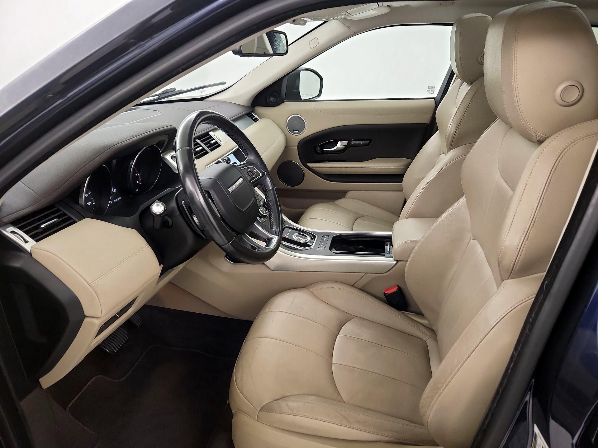 Thumbnail: 2017 Land Rover Range Rover Evoque - 11