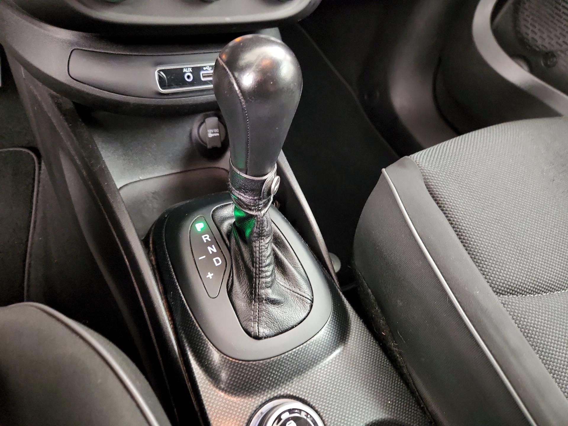 Thumbnail: 2016 Fiat 500X - 17