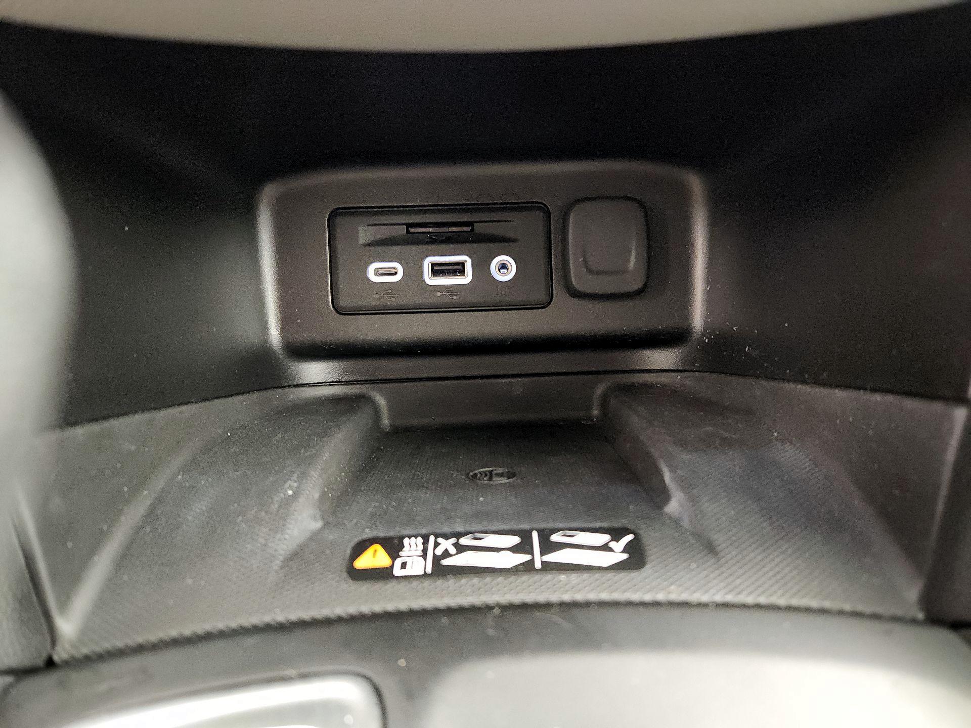 Thumbnail: 2019 Chevrolet Equinox - 18