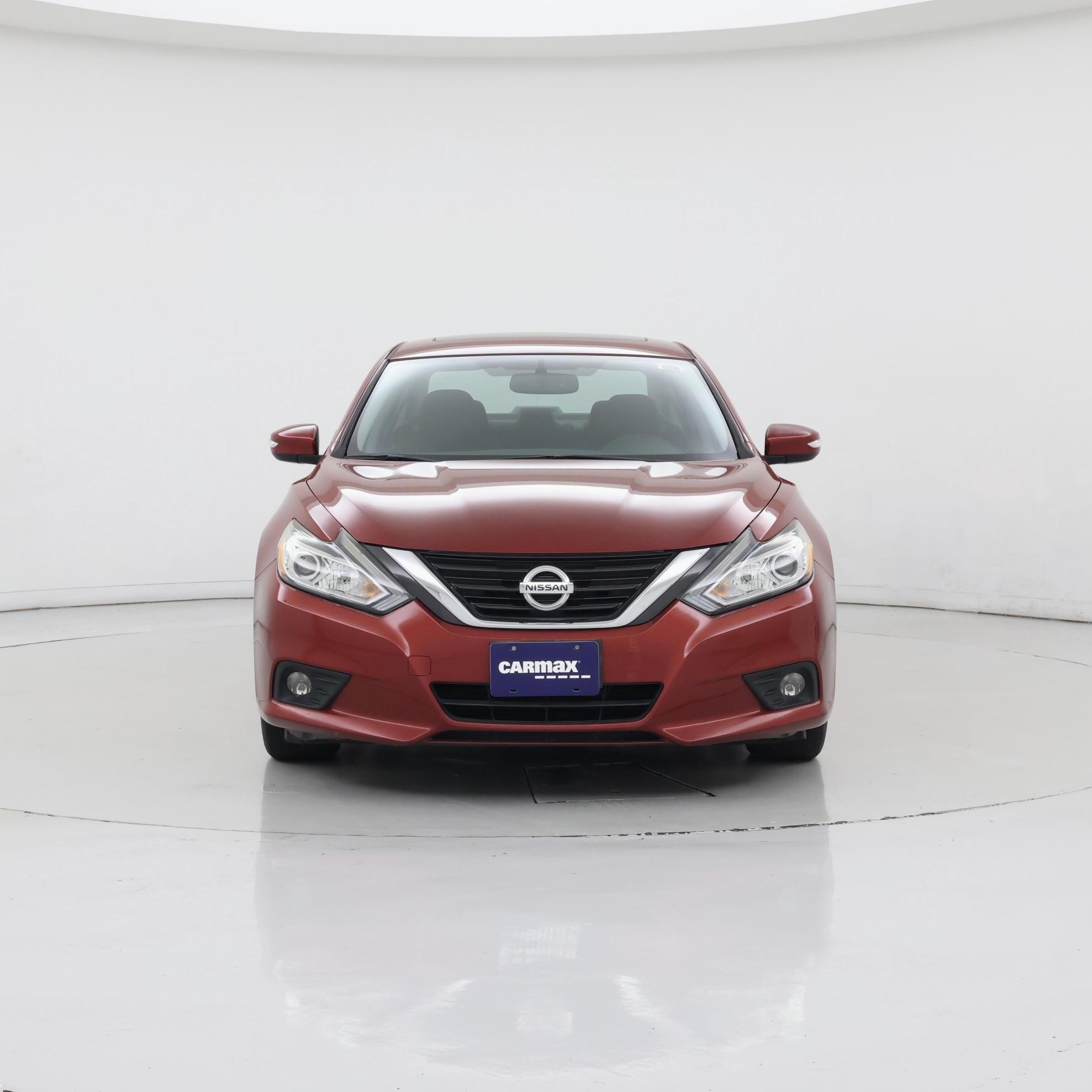 Thumbnail: 2016 Nissan Altima - 5
