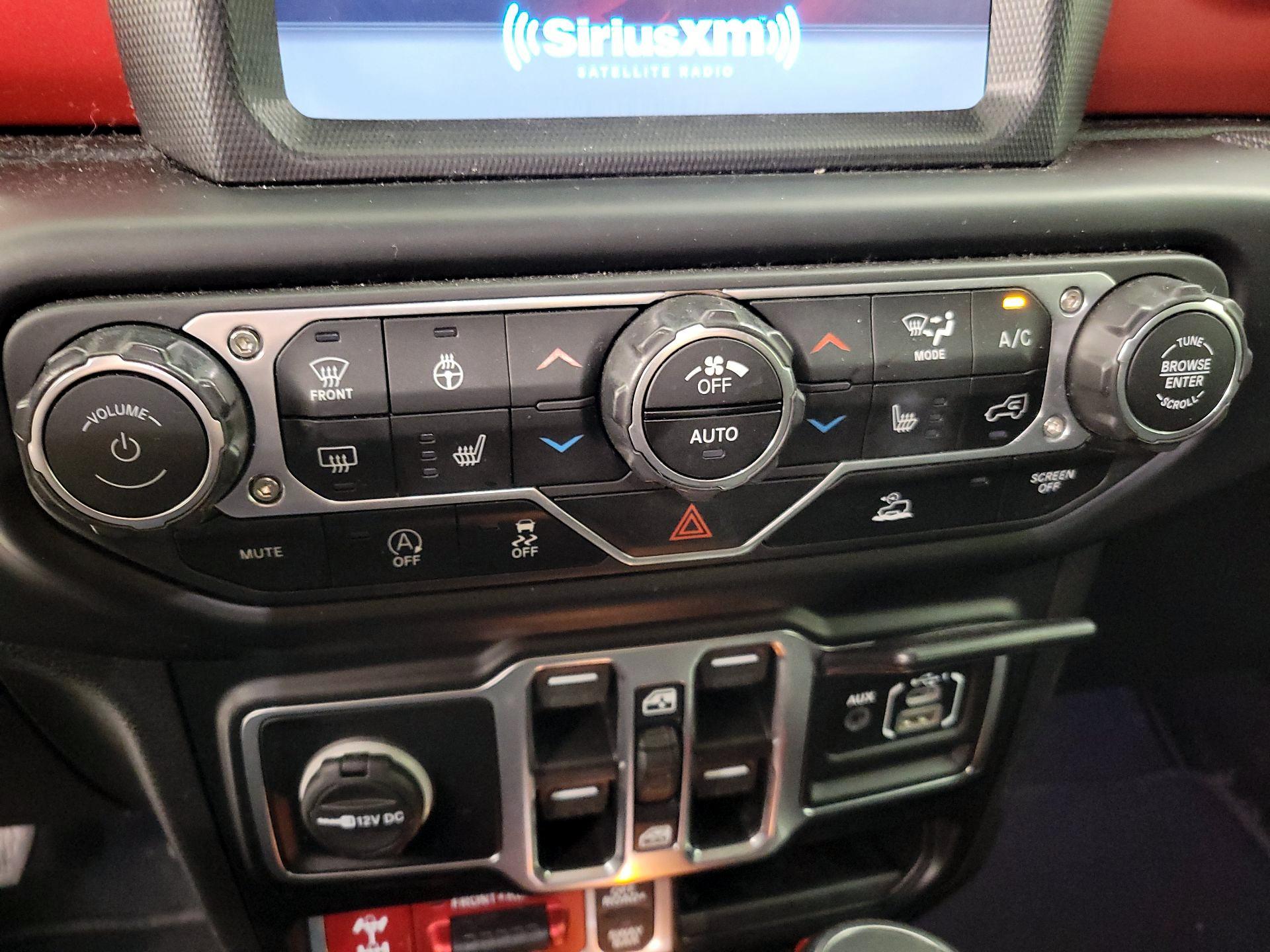 Thumbnail: 2022 Jeep Gladiator - 17