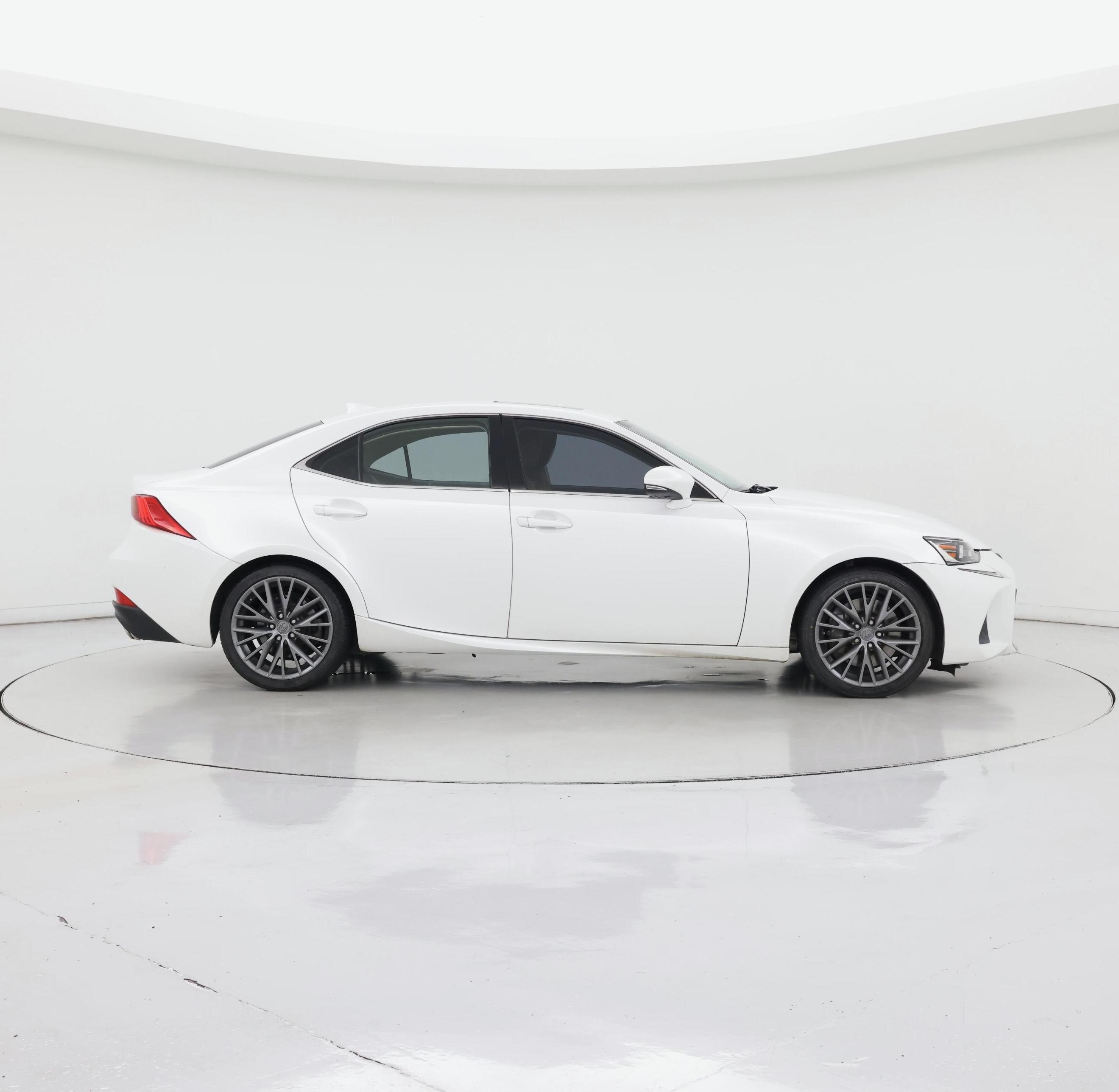 Thumbnail: 2017 Lexus IS - 7