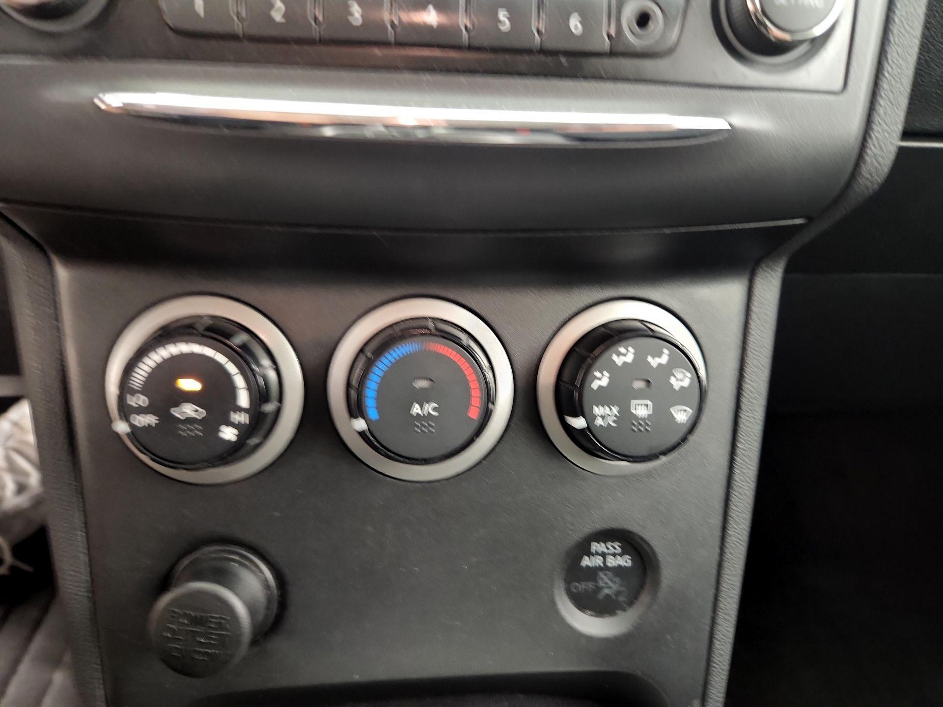 Thumbnail: 2014 Nissan Rogue - 16