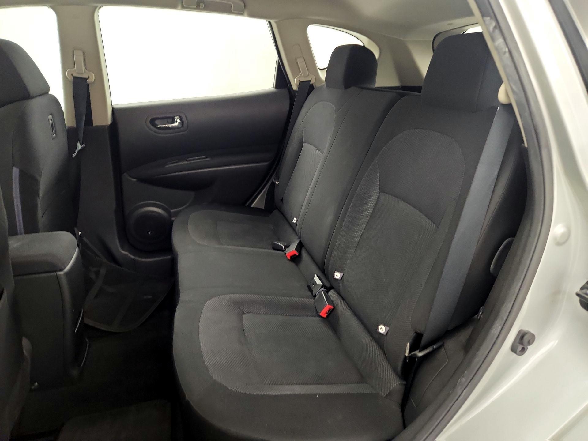 Thumbnail: 2014 Nissan Rogue - 18