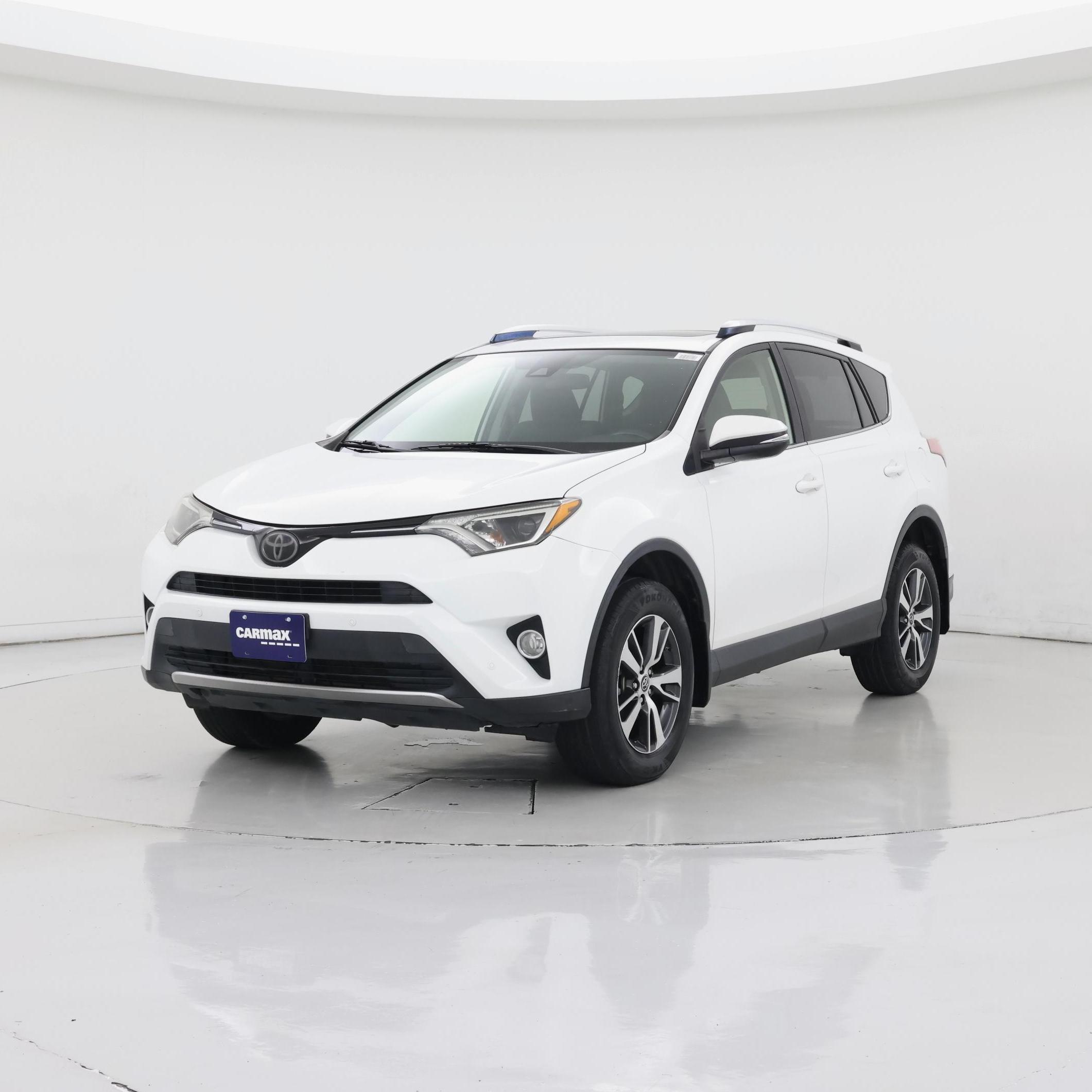 Thumbnail: 2016 Toyota RAV4 - 4