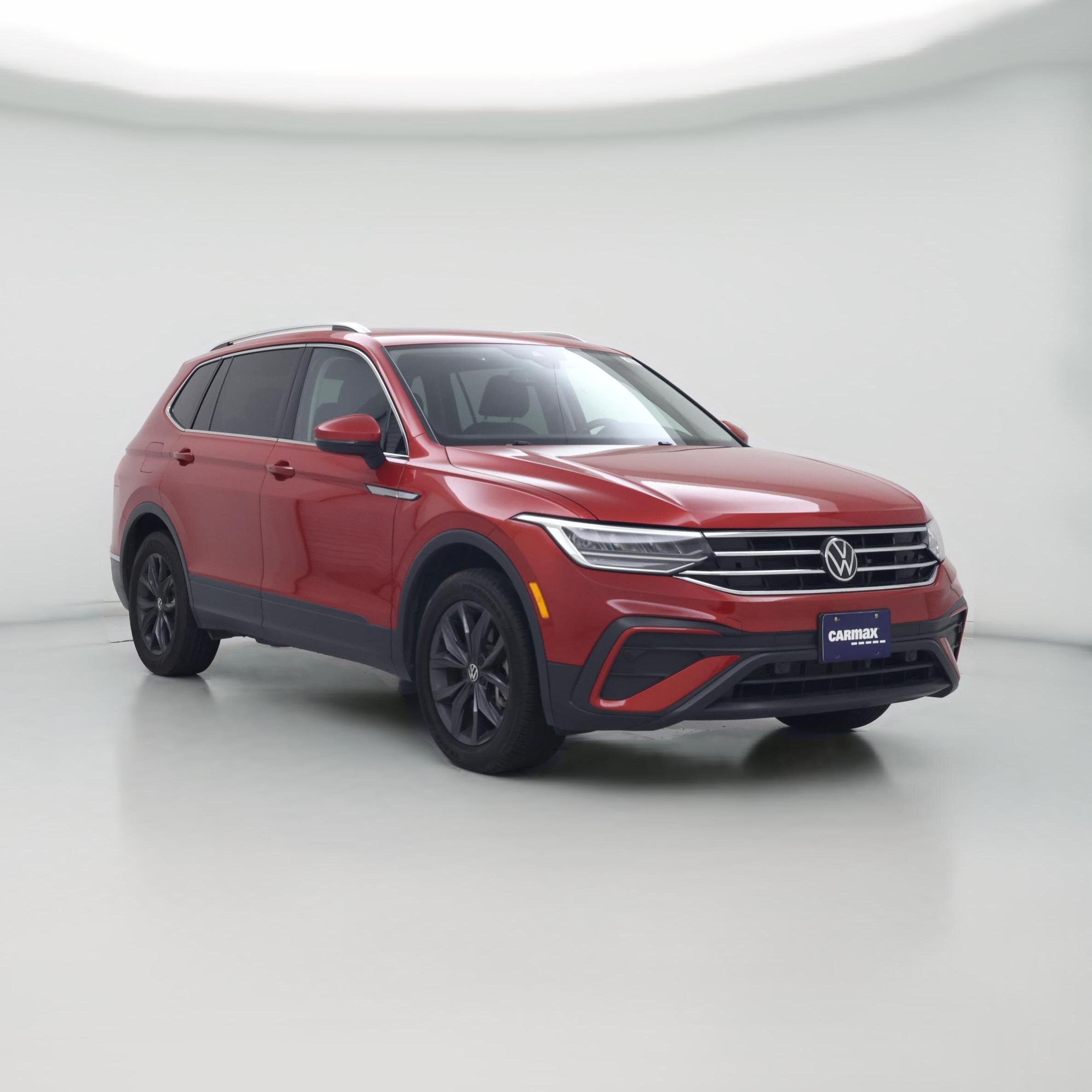 Thumbnail: 2023 Volkswagen Tiguan - 1