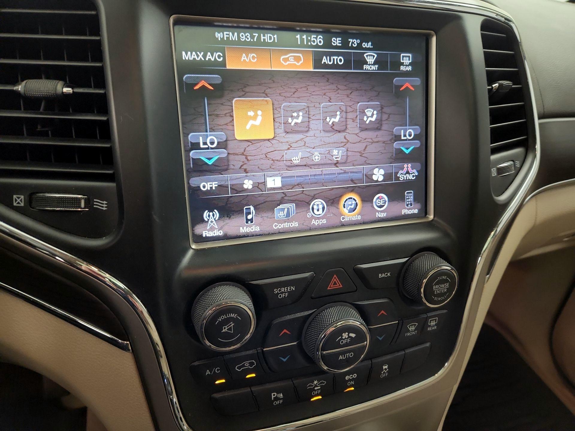 Thumbnail: 2015 Jeep Grand Cherokee - 17