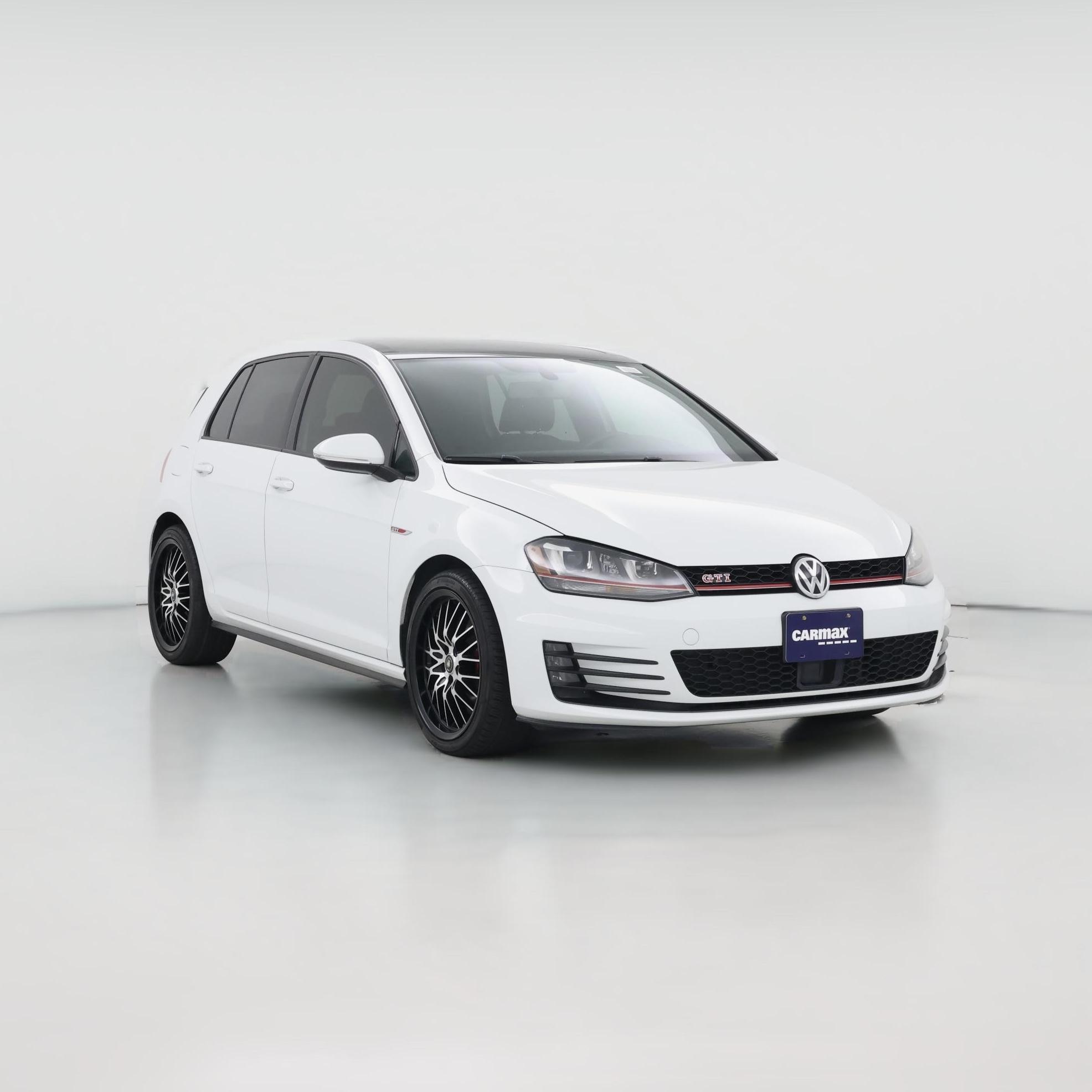 Thumbnail: 2017 Volkswagen Golf - 1
