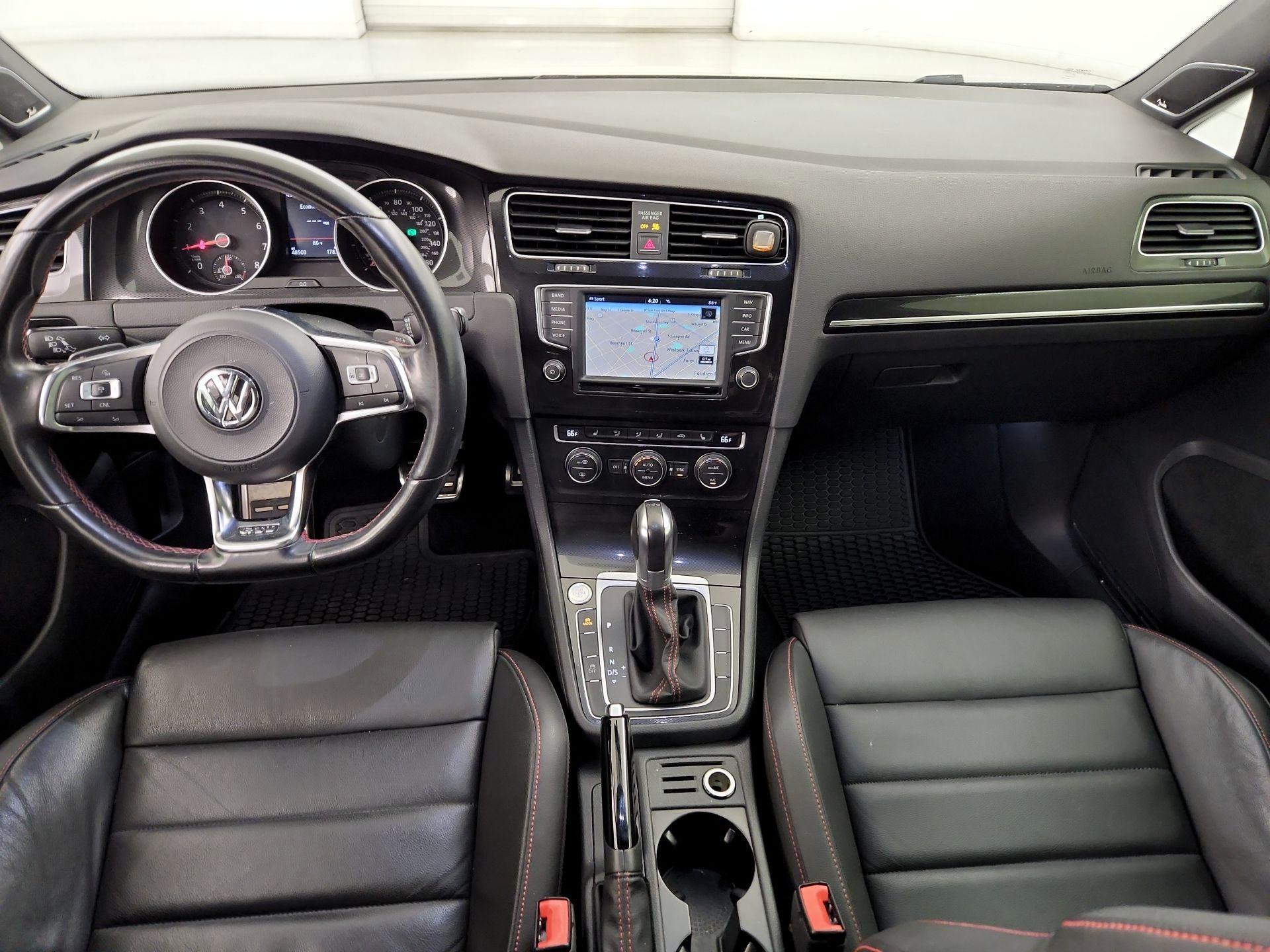 Thumbnail: 2017 Volkswagen Golf - 9