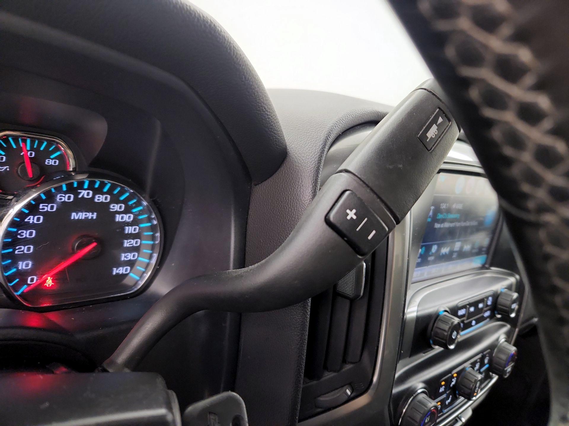 Thumbnail: 2016 Chevrolet Silverado 1500 - 17