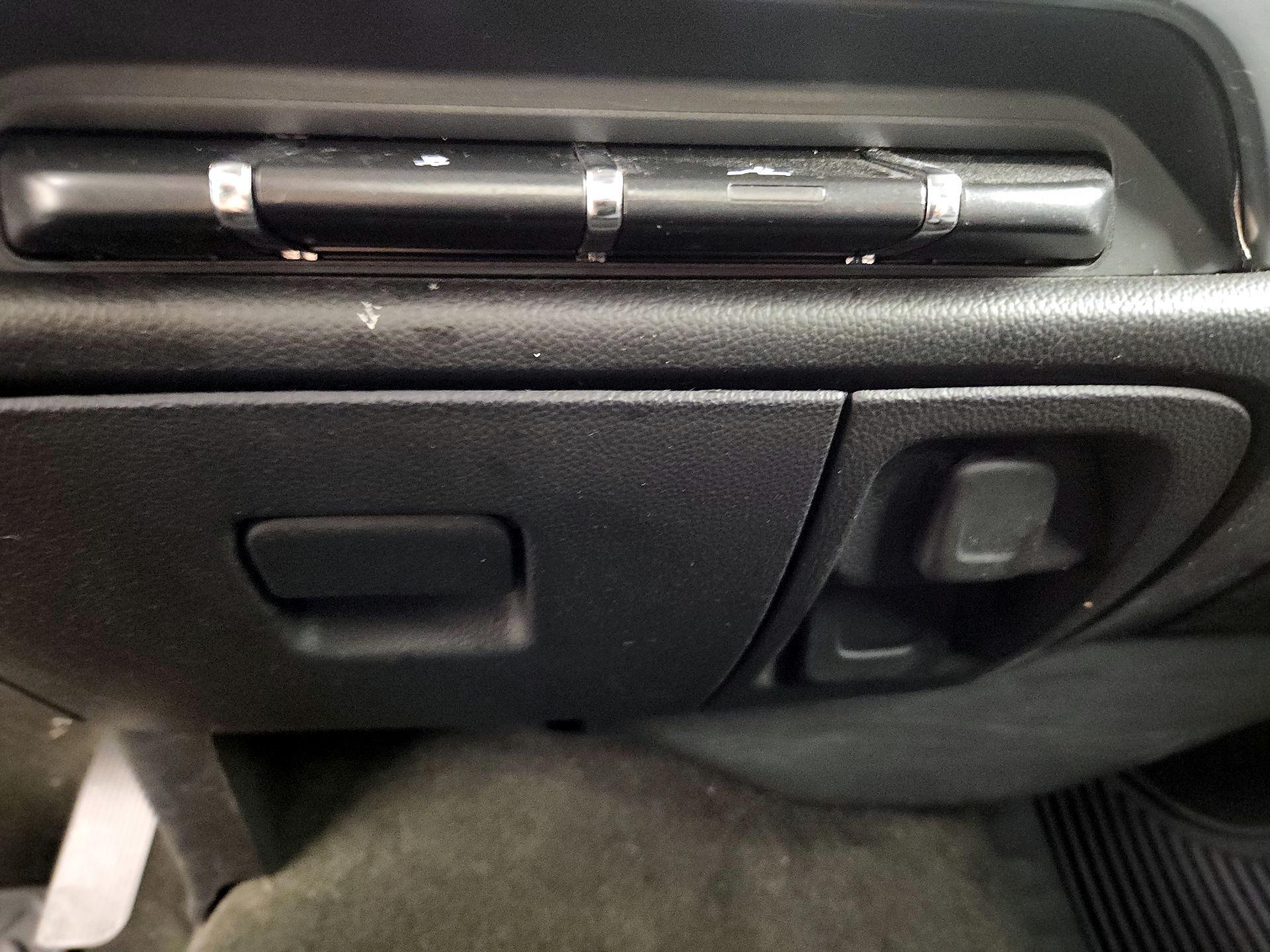 Thumbnail: 2016 Chevrolet Silverado 1500 - 18