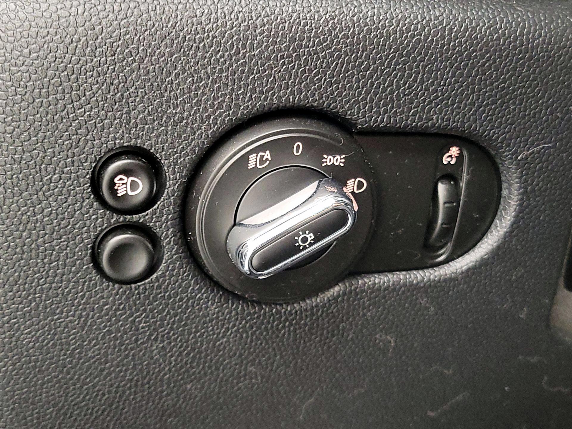 Thumbnail: 2024 MINI Cooper Hardtop - 13